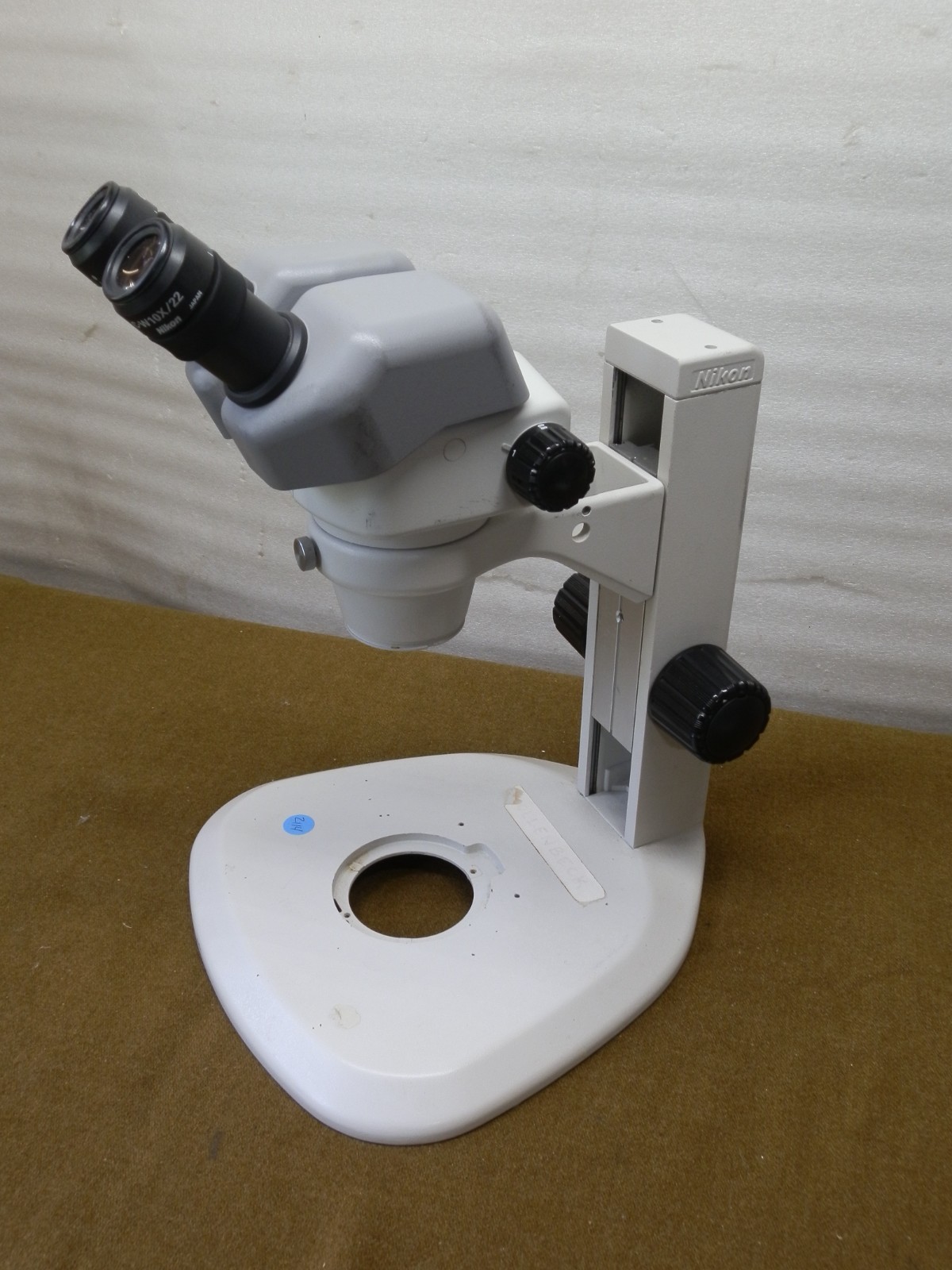 Nikon SMZ645 Zoom Stereo Microscope, C-W10X/22 Objectives With C-PS Stand