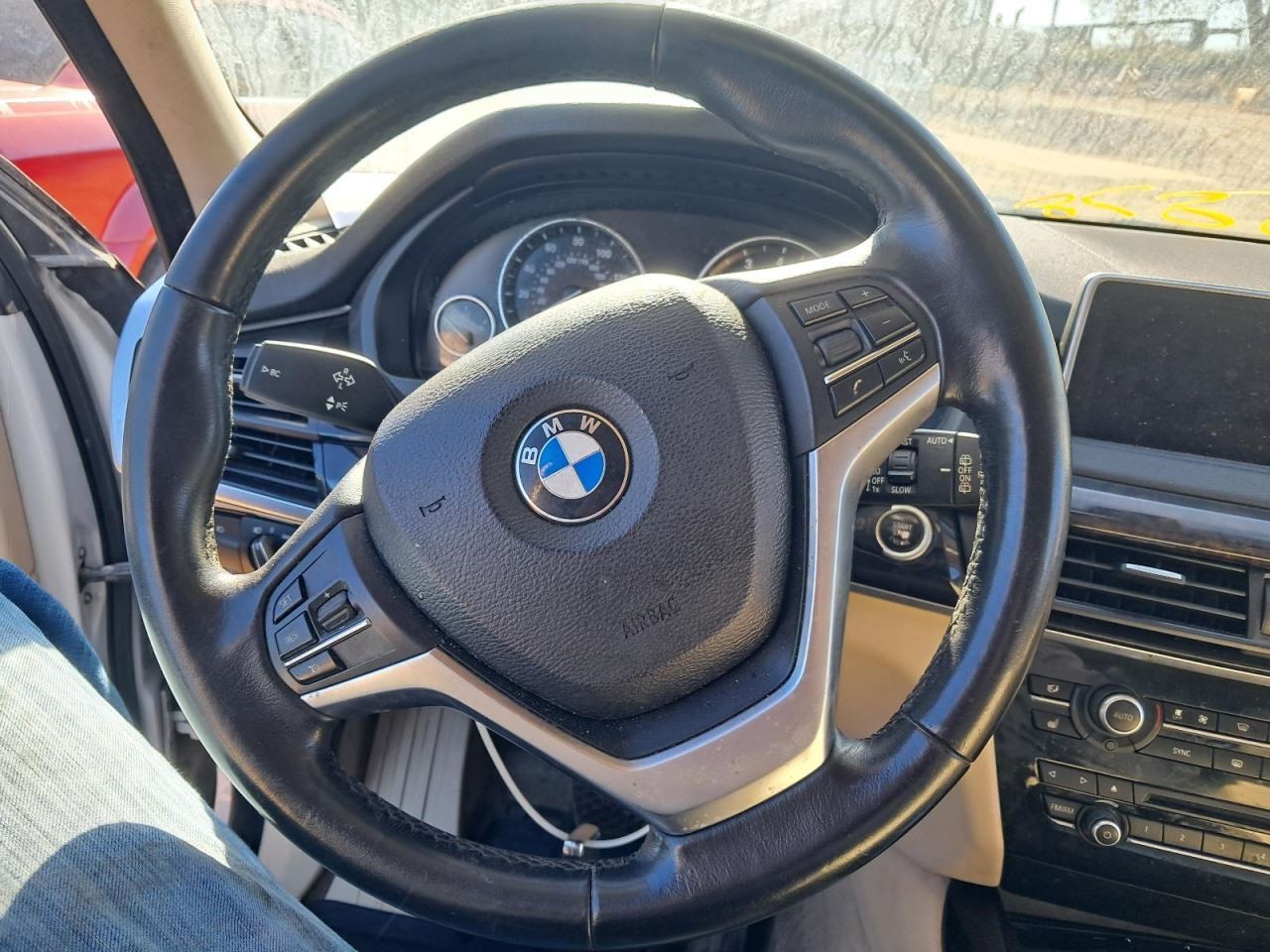 X5 2014 Glove Box 4839553