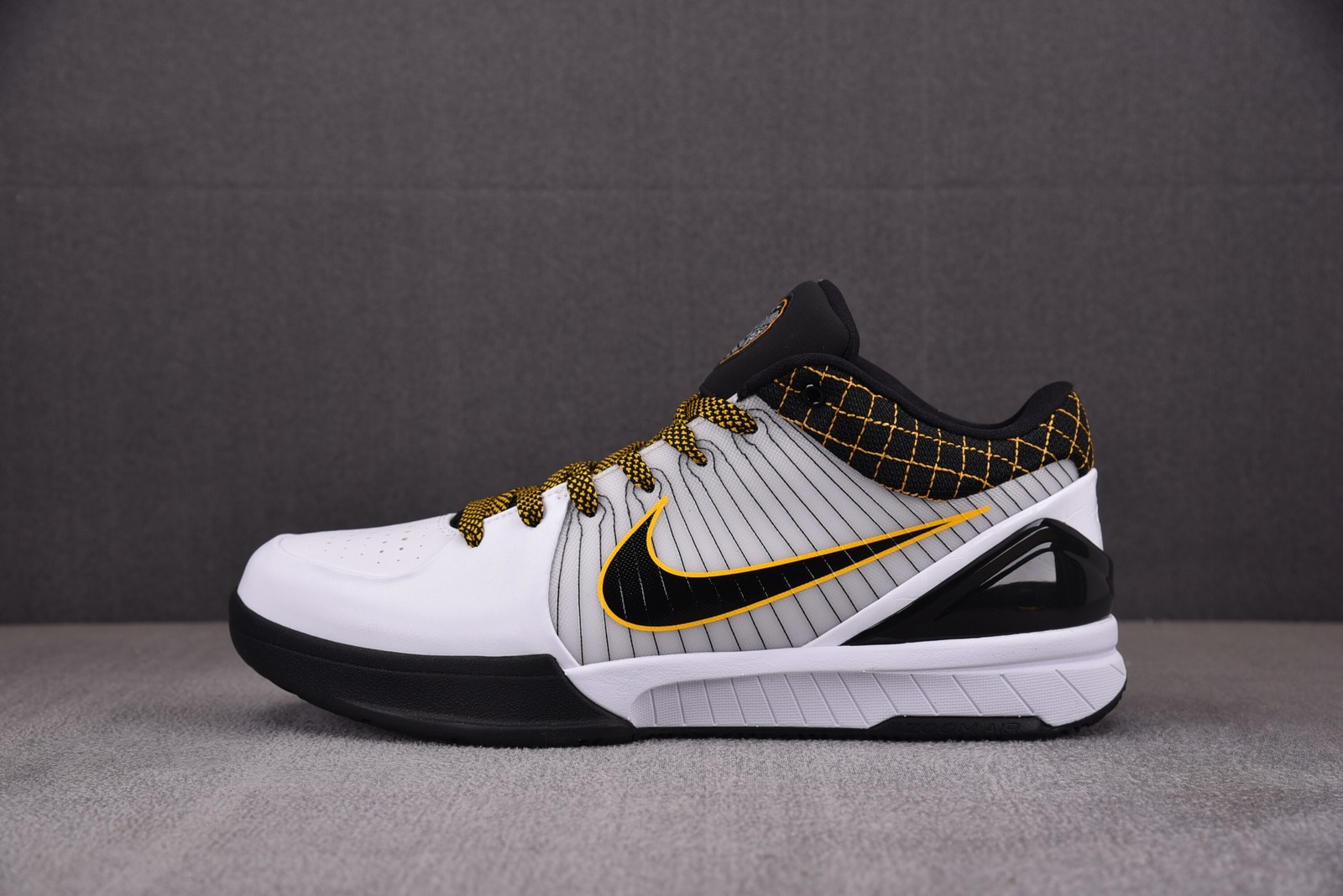 NK Zoom Kobe 4 Protro Del Sol 2019 - AV6339-101