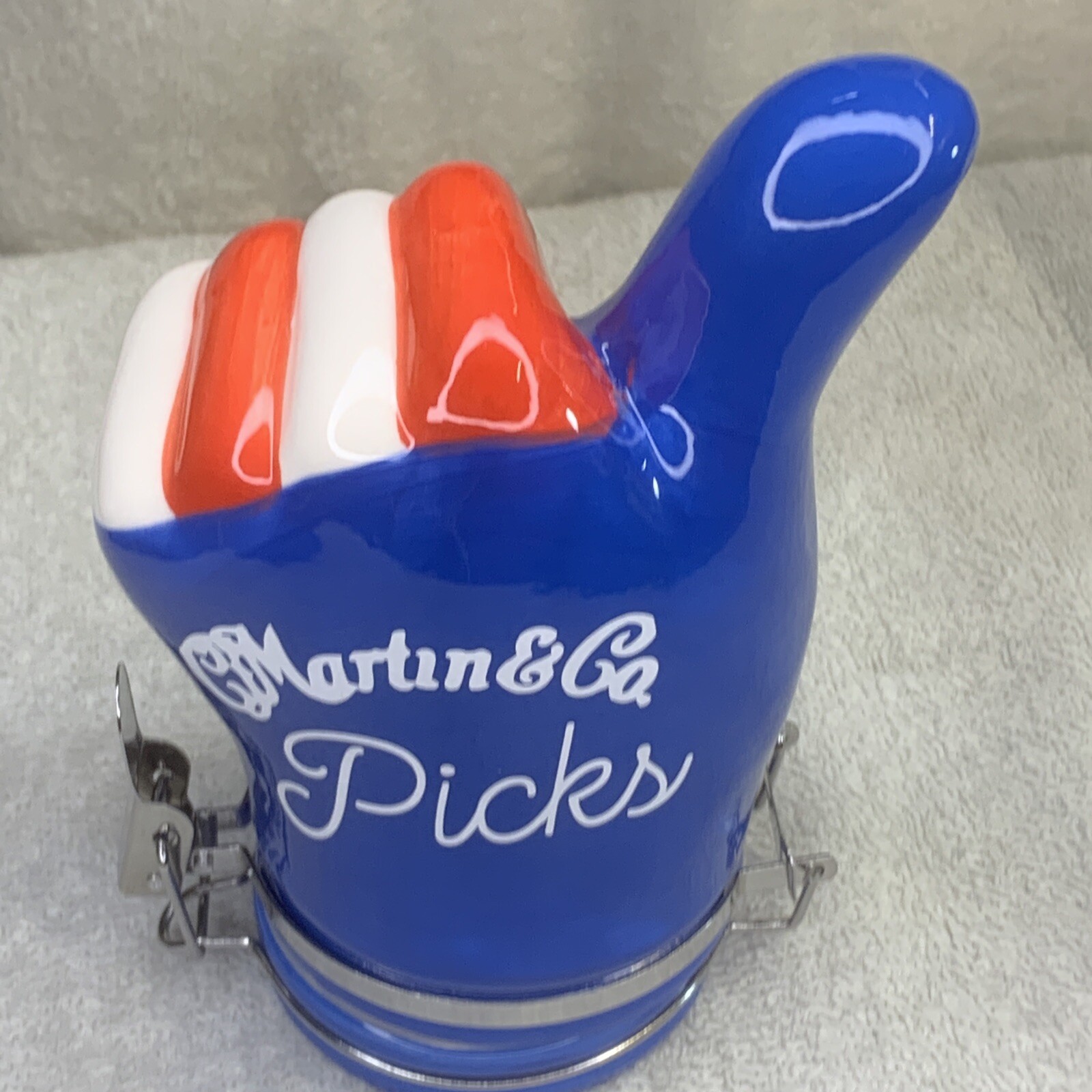 Martin Guitar Pick Holder. New In Original Box￼