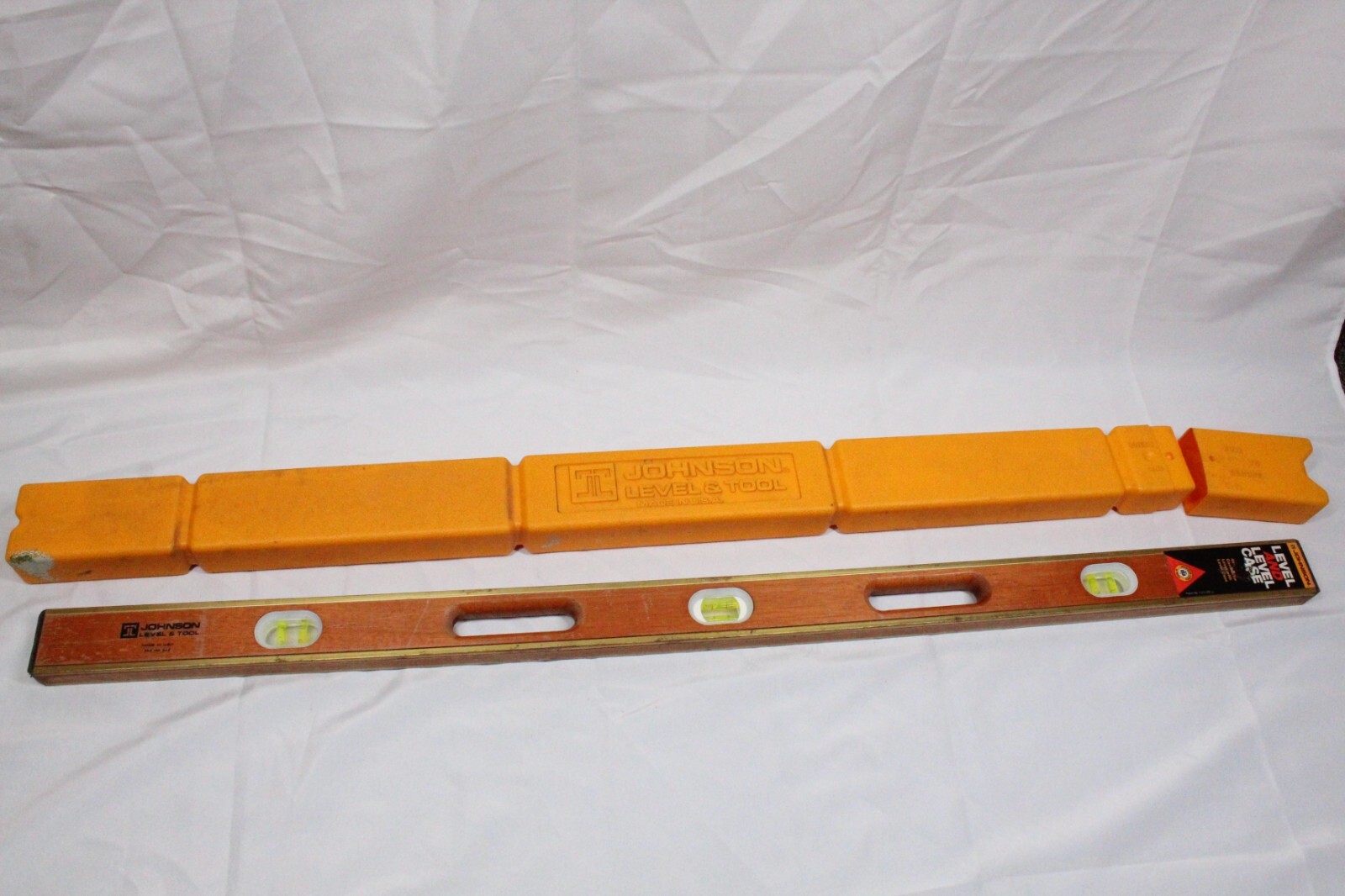 Johnson 48" Carpenters Contractor Level, Model 548 Mahogany & Brass Edge & Case