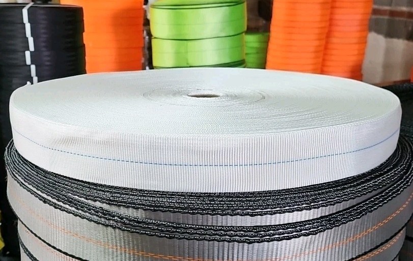320' Roll of 2" White w/ Blue Center Stitch Tie Down Webbing (1 Splice) 3 Av NEW