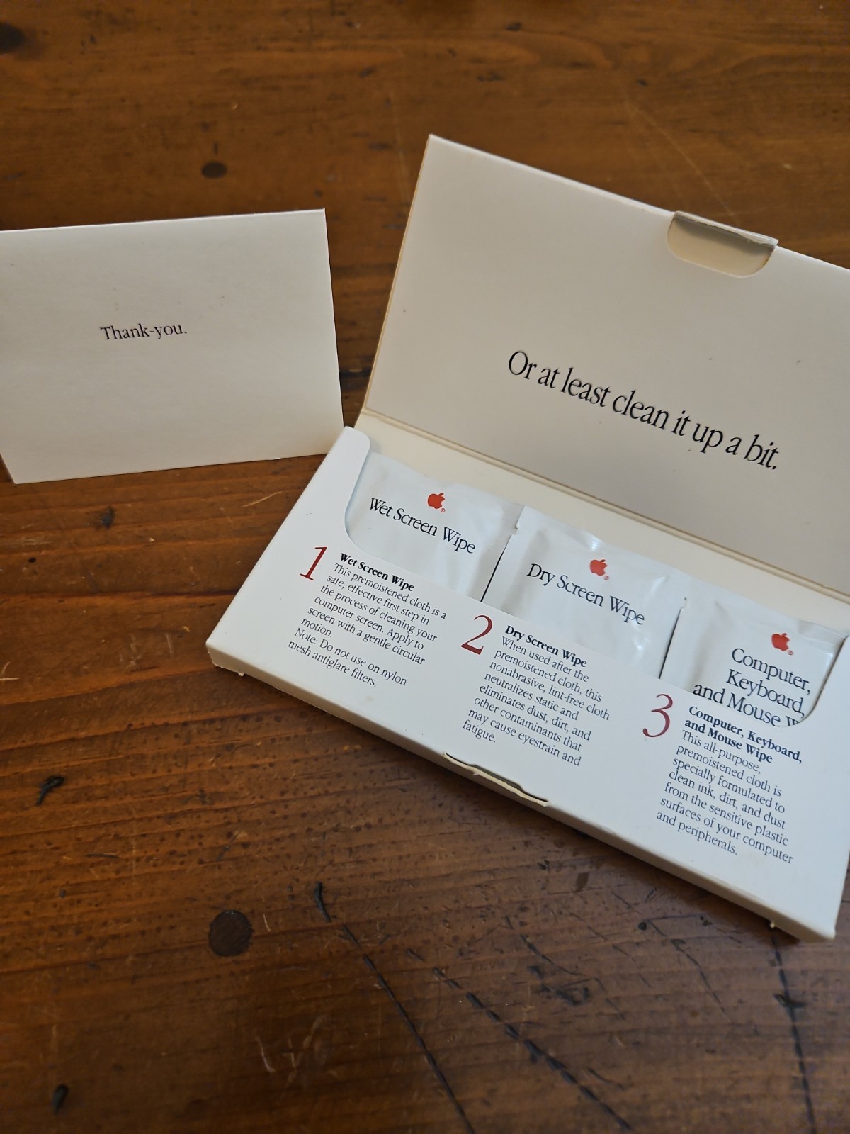 Apple Computer 1989 Vintage Cleaning Wipes 9 in Original Box with Thank You Note