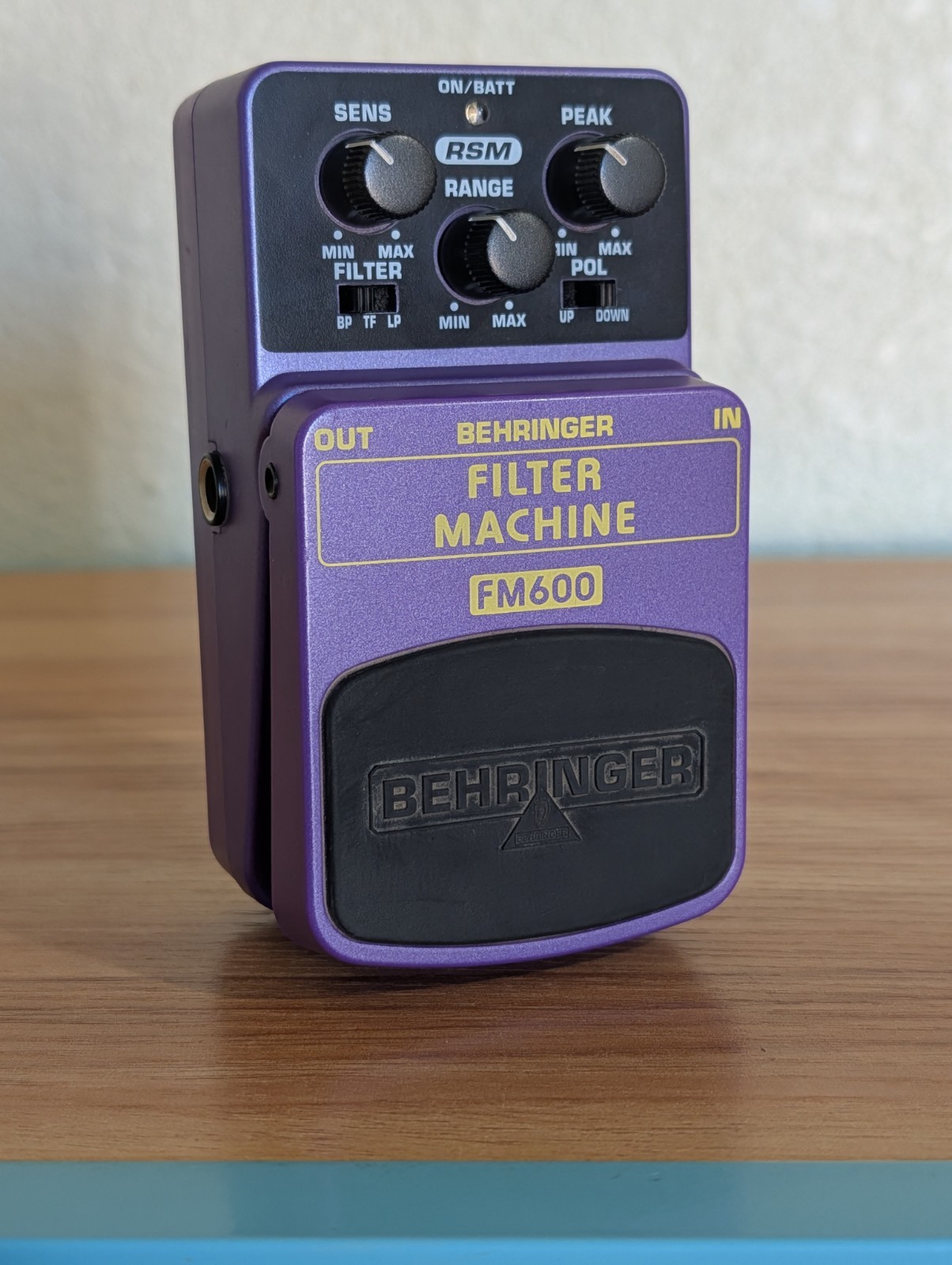 Behringer FM600 Filter Machine Wah RARE Guitar Effect Pedal TESTED, WORKING