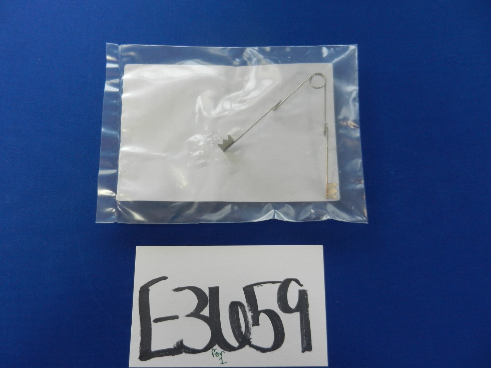 E3659 ***NEW*** Jarit 205-137 Spring Retractor Style 2 3.5" Overall Length