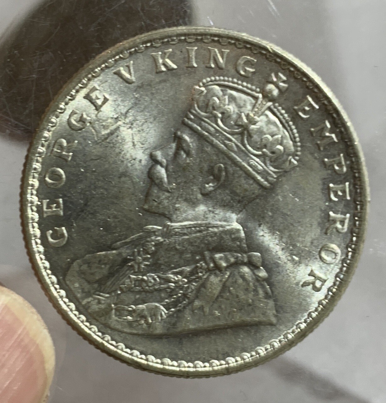 BRITISH India 1919 Rupee SILVER COIN LUSTROUS UNC