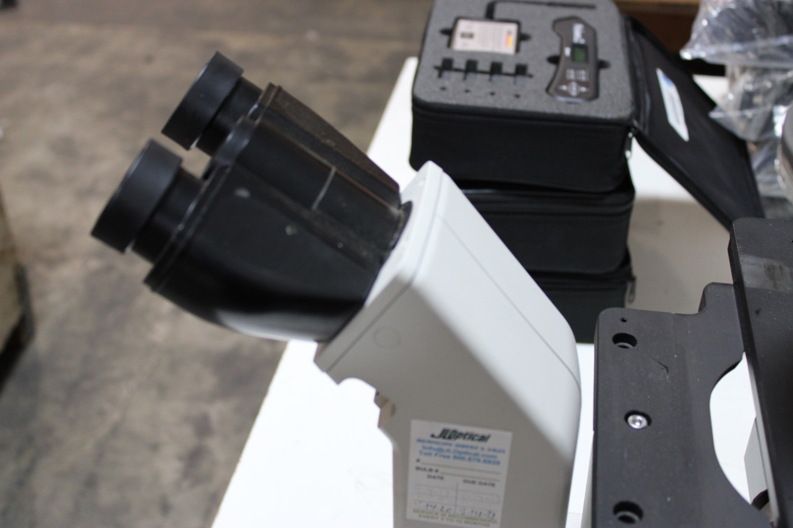 Nikon Eclipse TE200 Inverted Phase Contrast Microscope