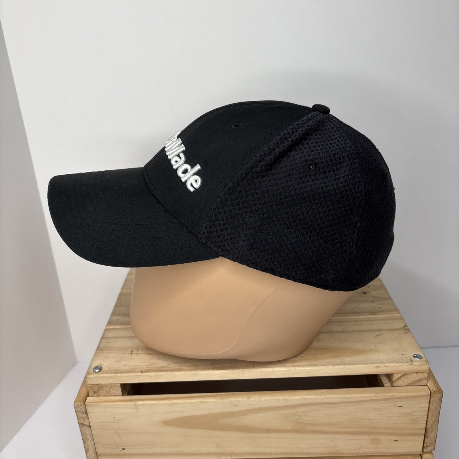 Taylor Made A-Flex S/M Black Golf Baseball Hat Cap Unisex