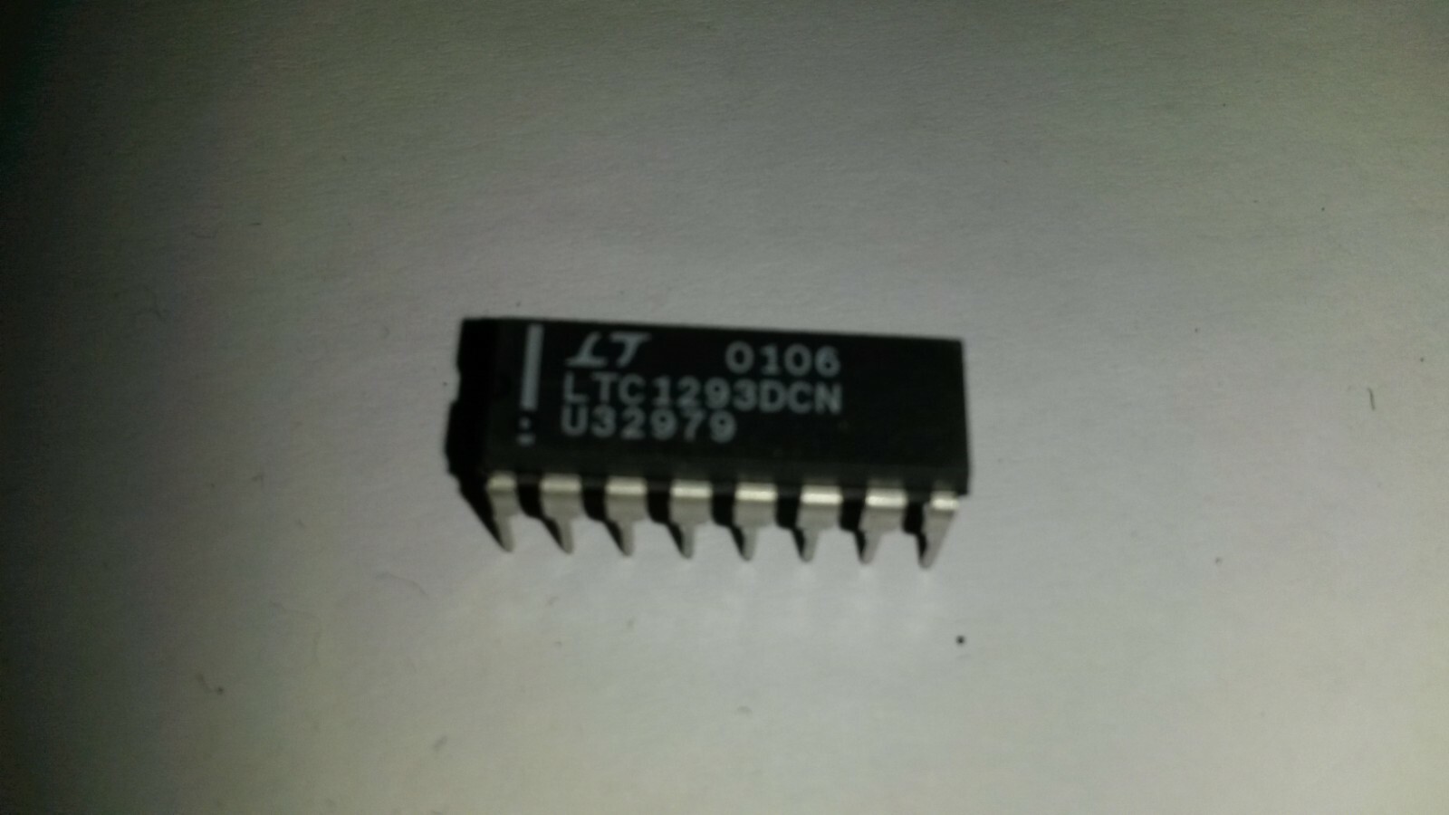 Linear Technology LTC1293CCN Data Acquisition IC - ADC 12-Bit PDIP-16 17412-128