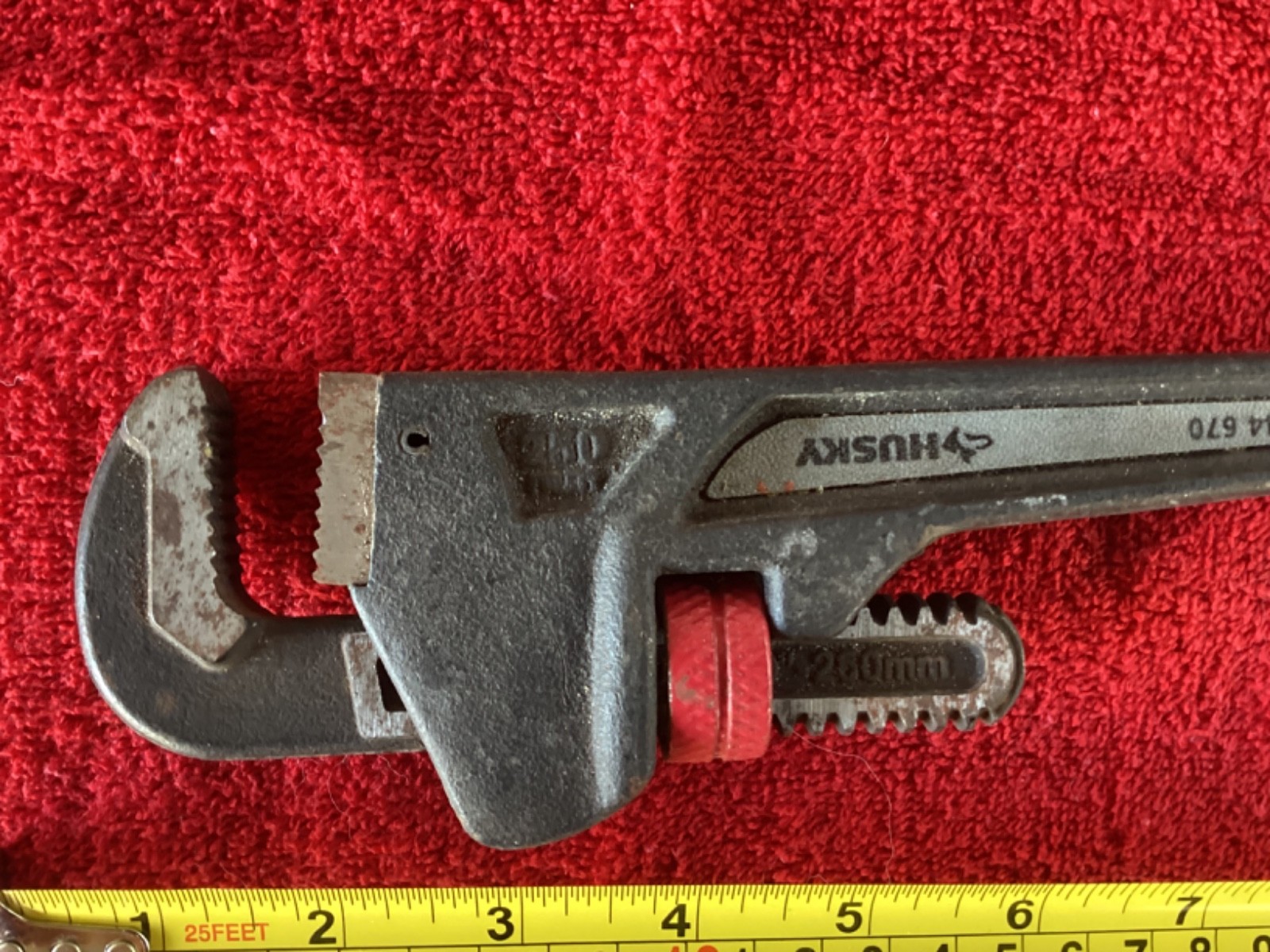 Husky Heavy Duty Pipe Wrench - 10” - 744670