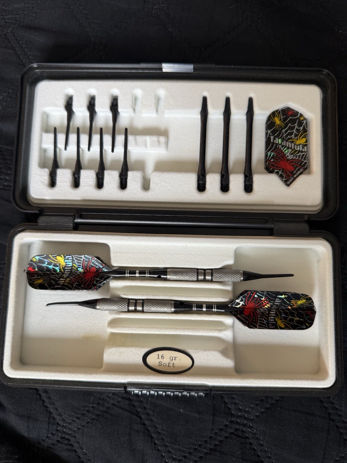 Dart World Tarantula 16gr Soft Tip Dart Set & Case Missing 1  Shaft & Barrell