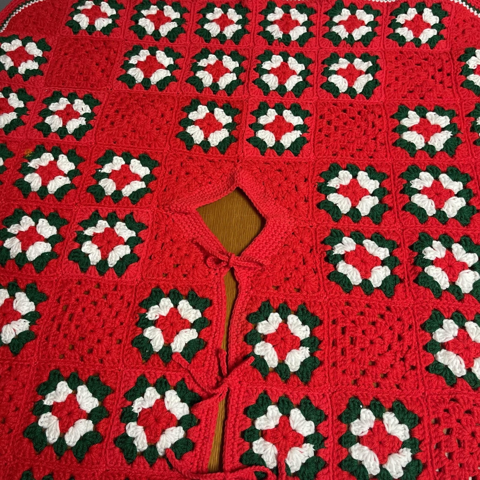 Vintage Handmade Crochet Christmas Tree Skirt Afghan Granny Square Holiday Decor