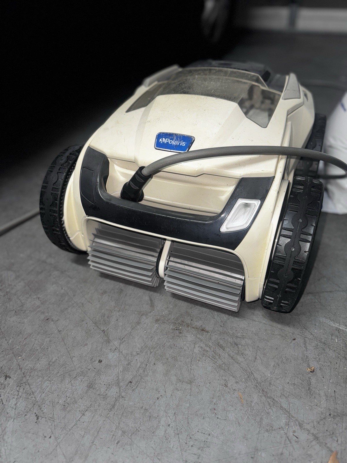 Polaris VRX iQ+ Robotic Pool Cleaner with iAquaLink Control *SEE DESCRIPTION*