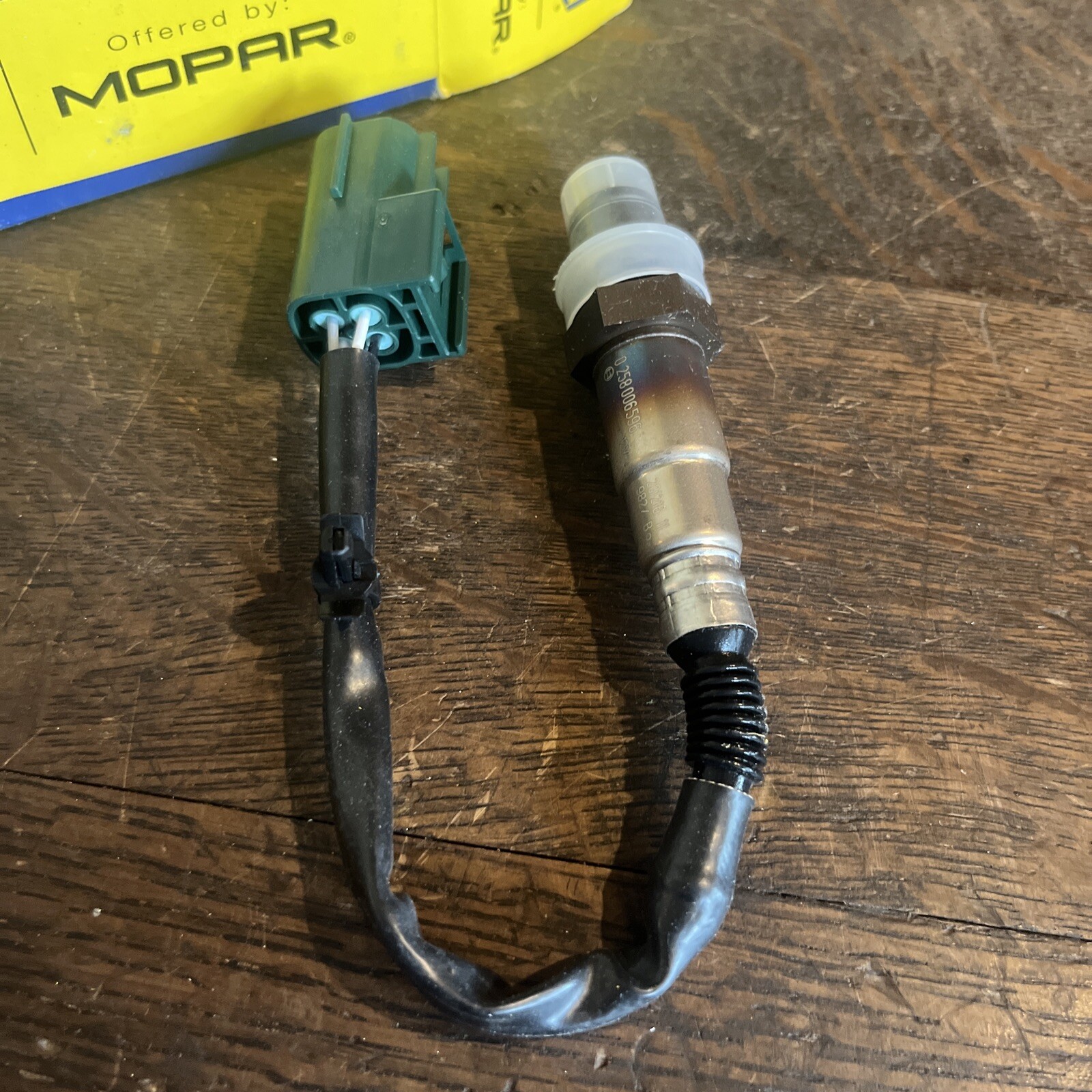 NOS Genuine Mopar Oxygen Sensor 1AMOX00033
