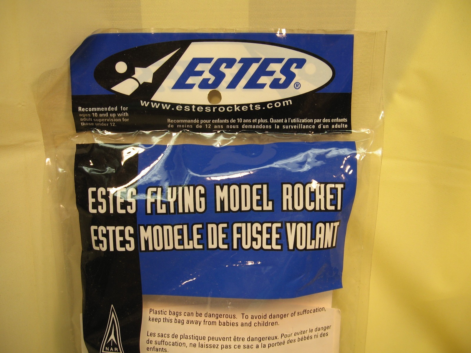 Estes #EST 1942 , Model Rocket Kit SR-71, NEW