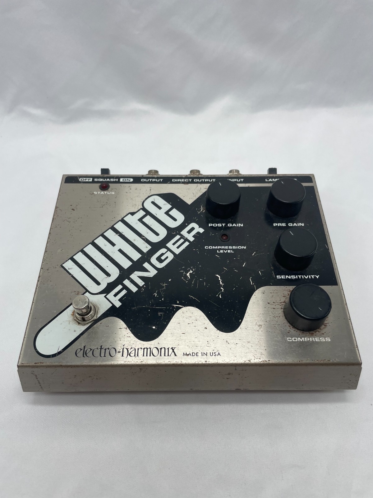 Electro-Harmonix White Finger Analog Optical Compressor with 40V Power Supply