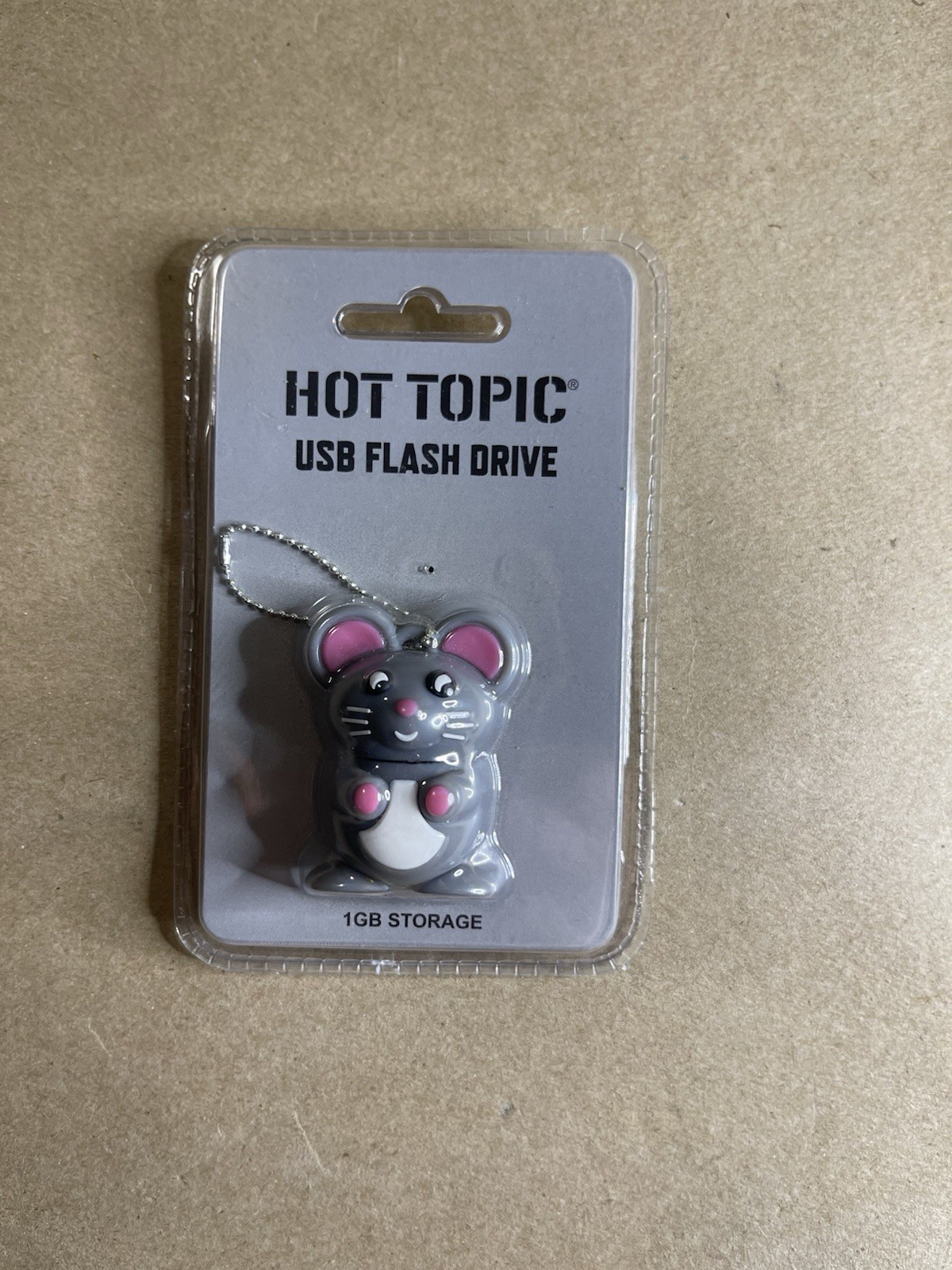 Hot Topic Usb Drive Key Chain 1gb