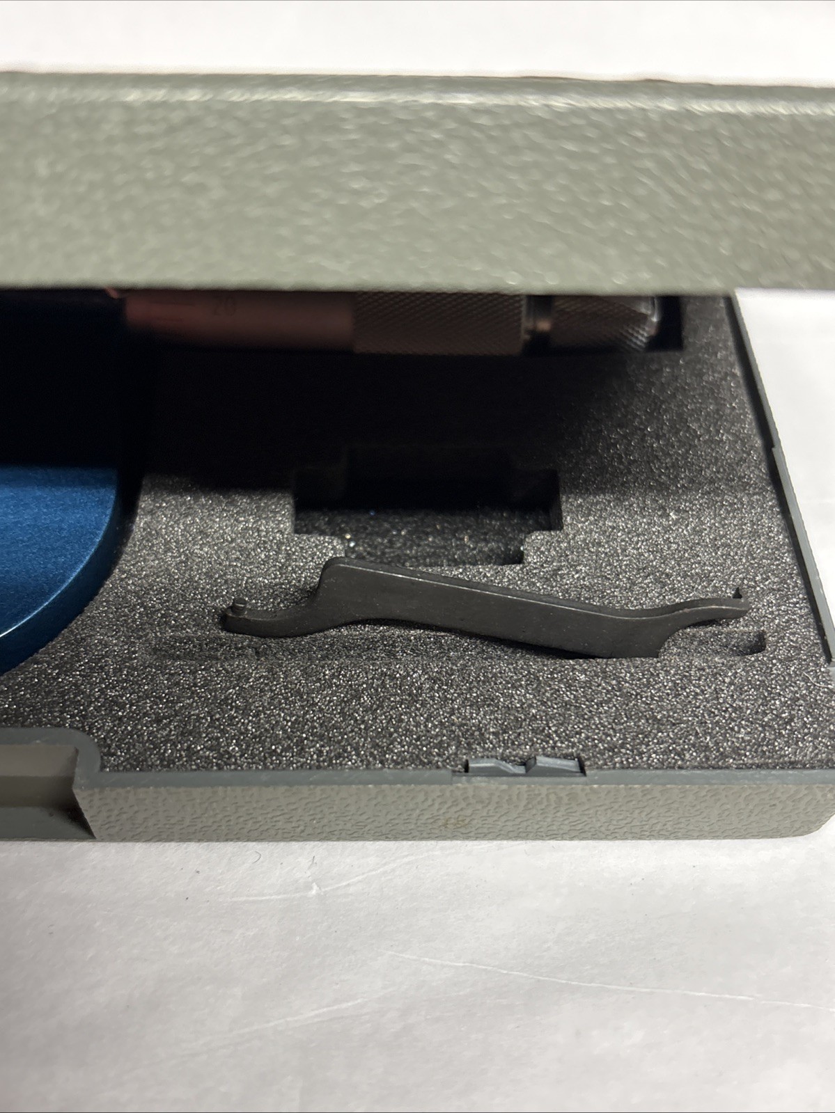 NULINE PRECISION 15° POINT MICROMETER 0-1" RANGE .001" GRADS W/case & Wrench