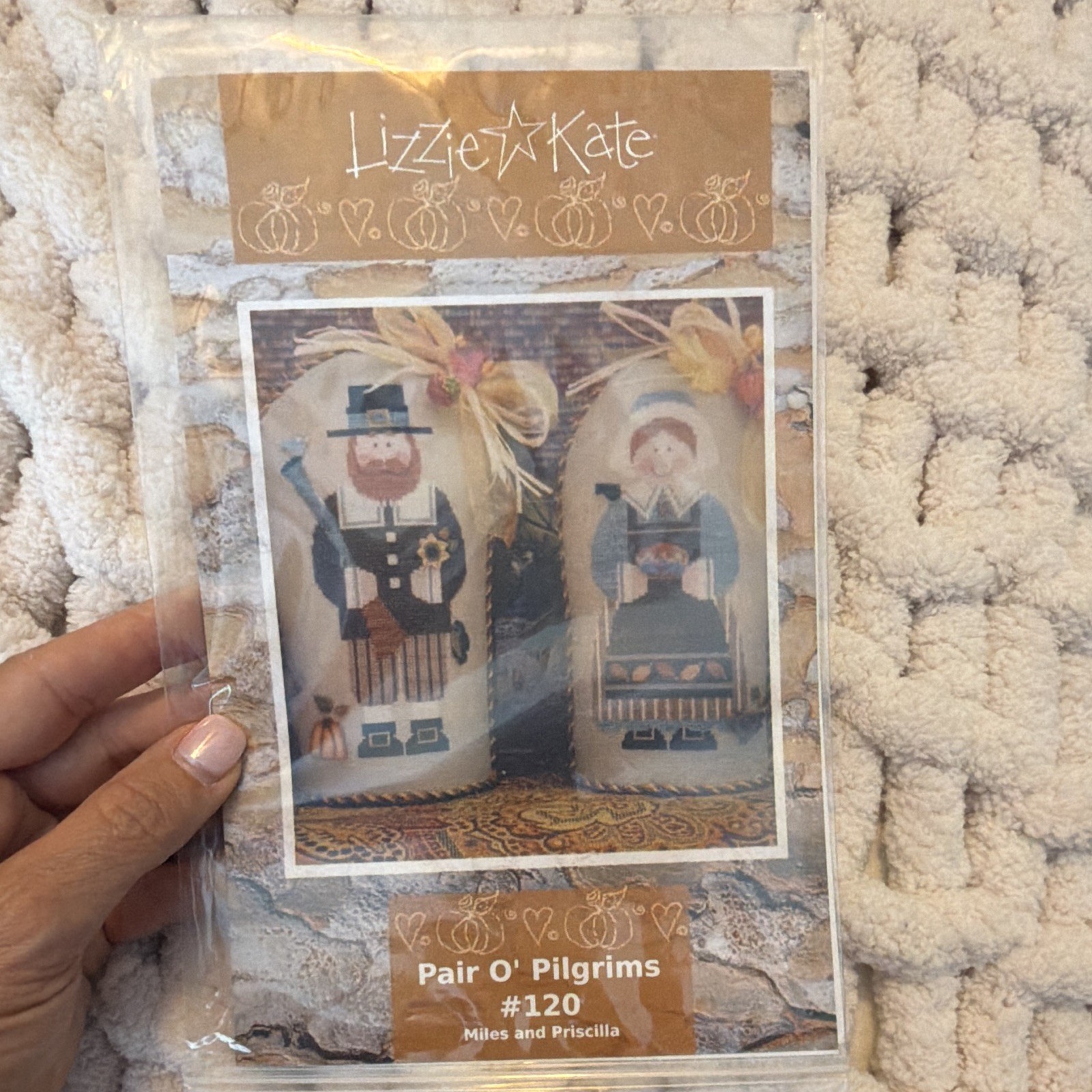 Lizzie*Kate Pair O' Pilgrims #120 Cross Stitch Chart Pattern