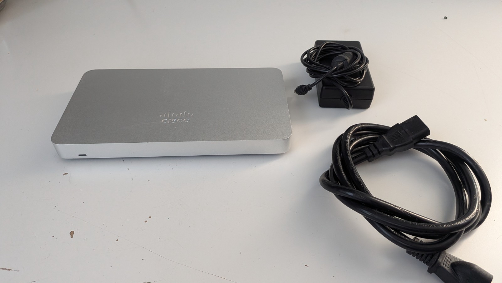 Cisco Meraki MX67W-HW Managed Network Security/Firewall Appliance (Unclaimed)