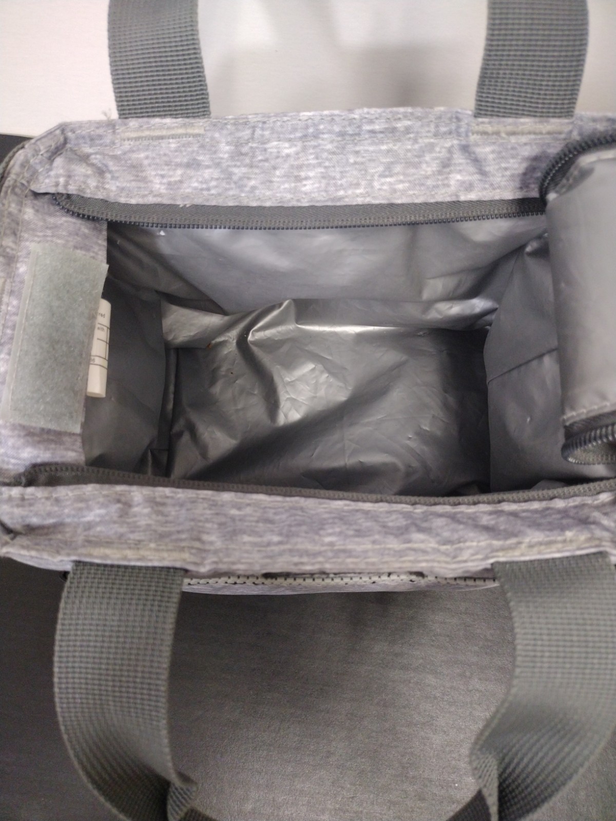 Igloo Cooler Bag Small Clean Good Zippers