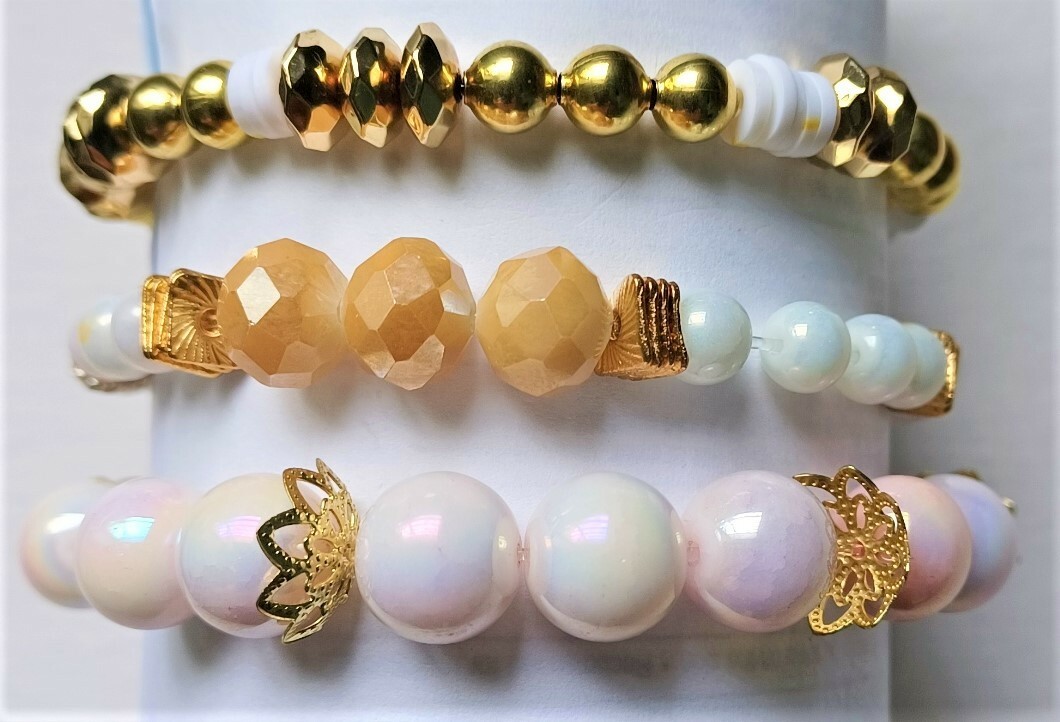 Sweet Mom Stretchy Bracelet Stack Gold and Pearl