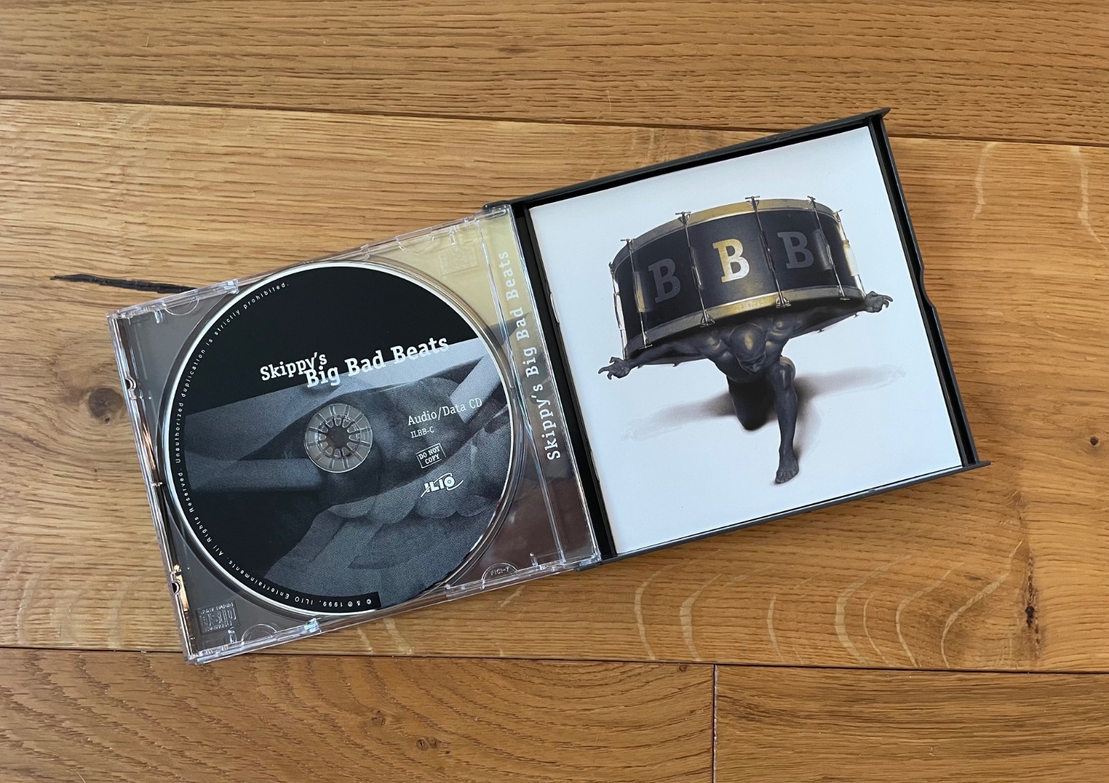 Ilio / Skippy’s Big Bad Beats / 4-CD Sampler Box Set / 2000/UK **MINT**