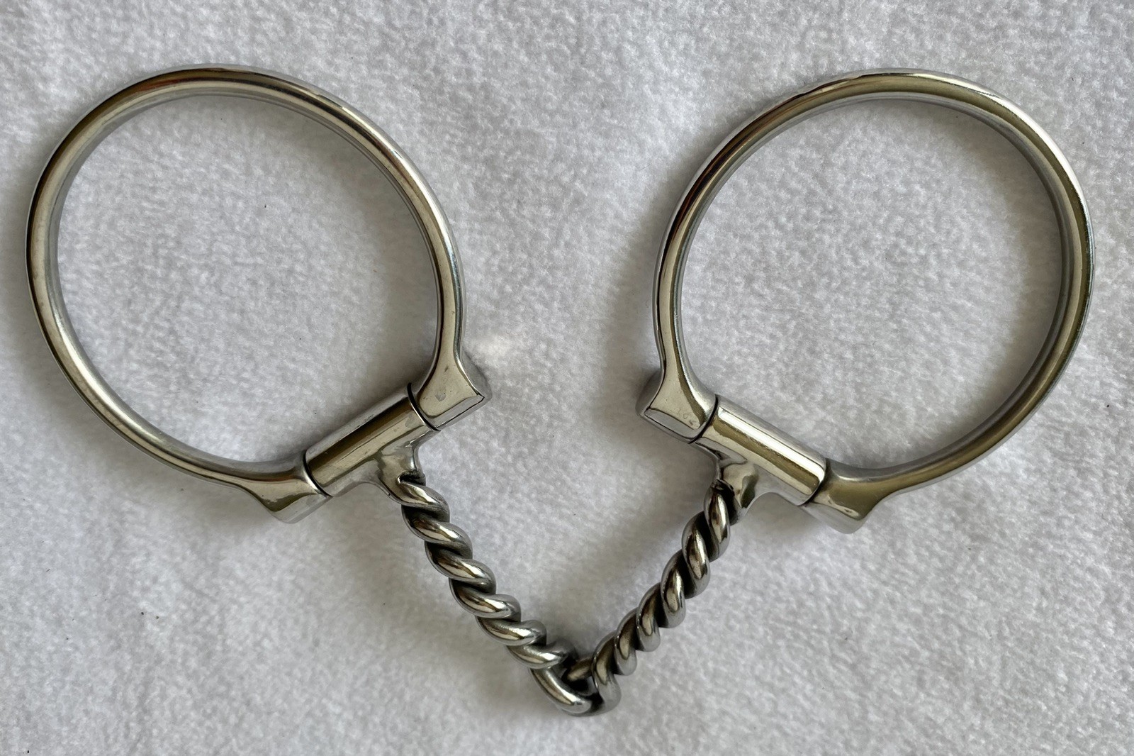 Top Quality Lightly Used Stainless Dee D-Ring Snaffle Bit~5" Curved Twist Mouth