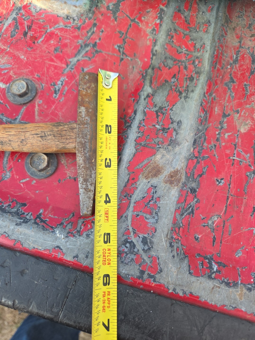 VINTAGE SPLIT HEAD TACK HAMMER BRADS SOLID HANDLE SEE PHOTO DESCRIPTION