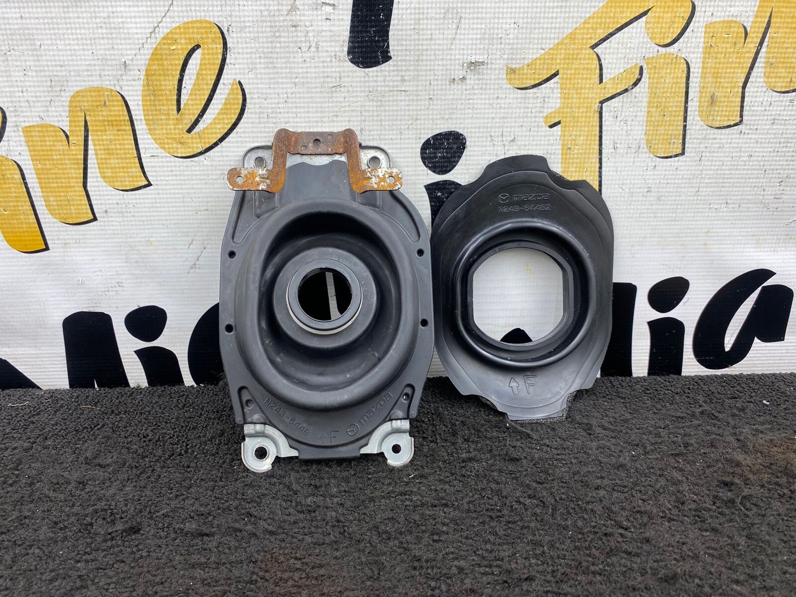 16-19 MAZDA MX-5 MIATA CONSOLE MANUAL TRANS SHIFT OUTER & INNER BOOT COVER