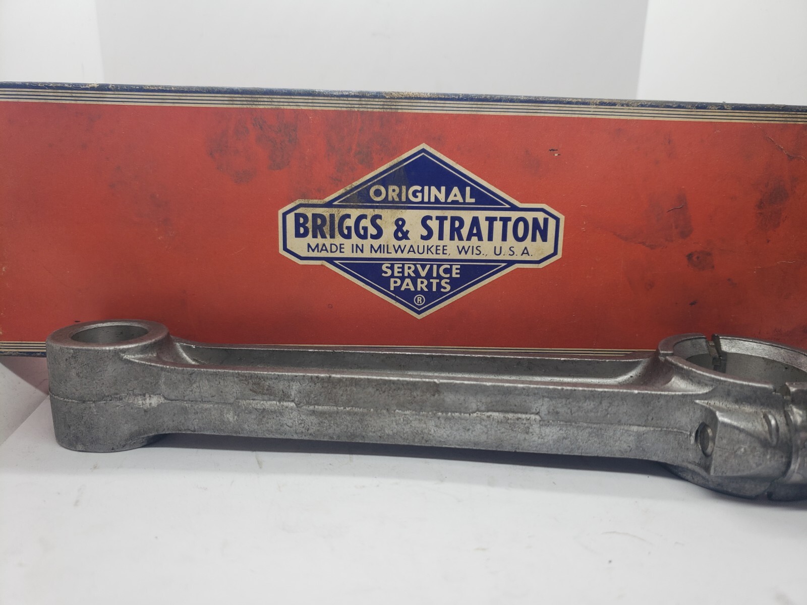 BRIGGS & STRATTON 291647 CONNECTING ROD , NIB