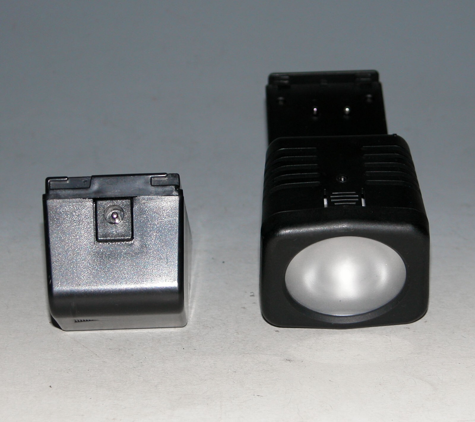 VIDEO Camcorder Light + Hot Shoe Extender w/Battery