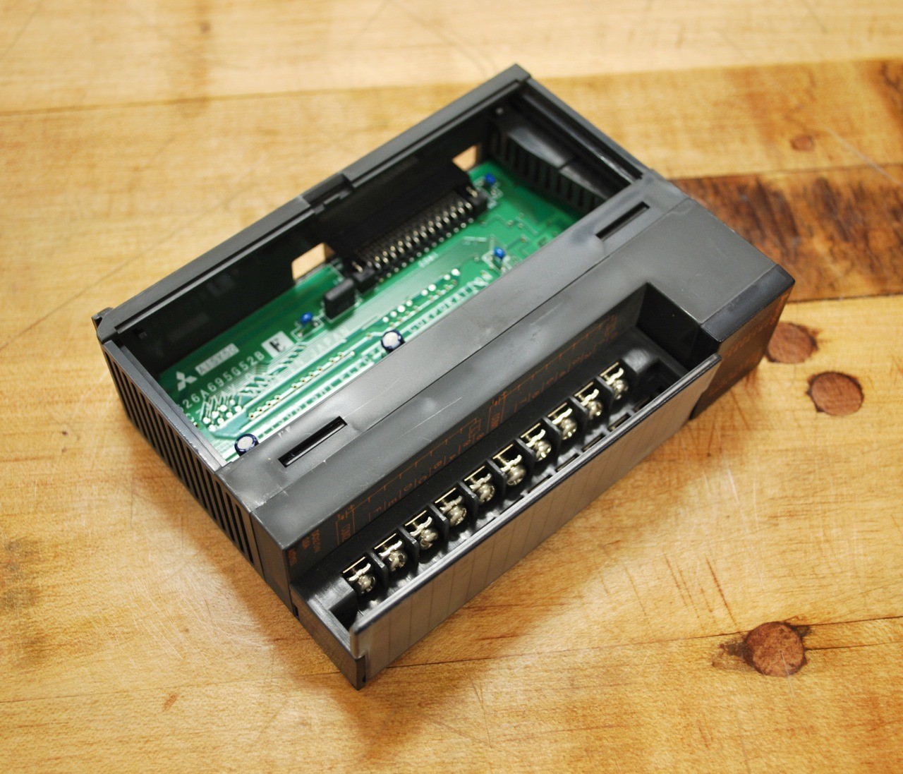 Mitsubishi A1SY50, 12-24vdc 0.5a Output Unit - USED
