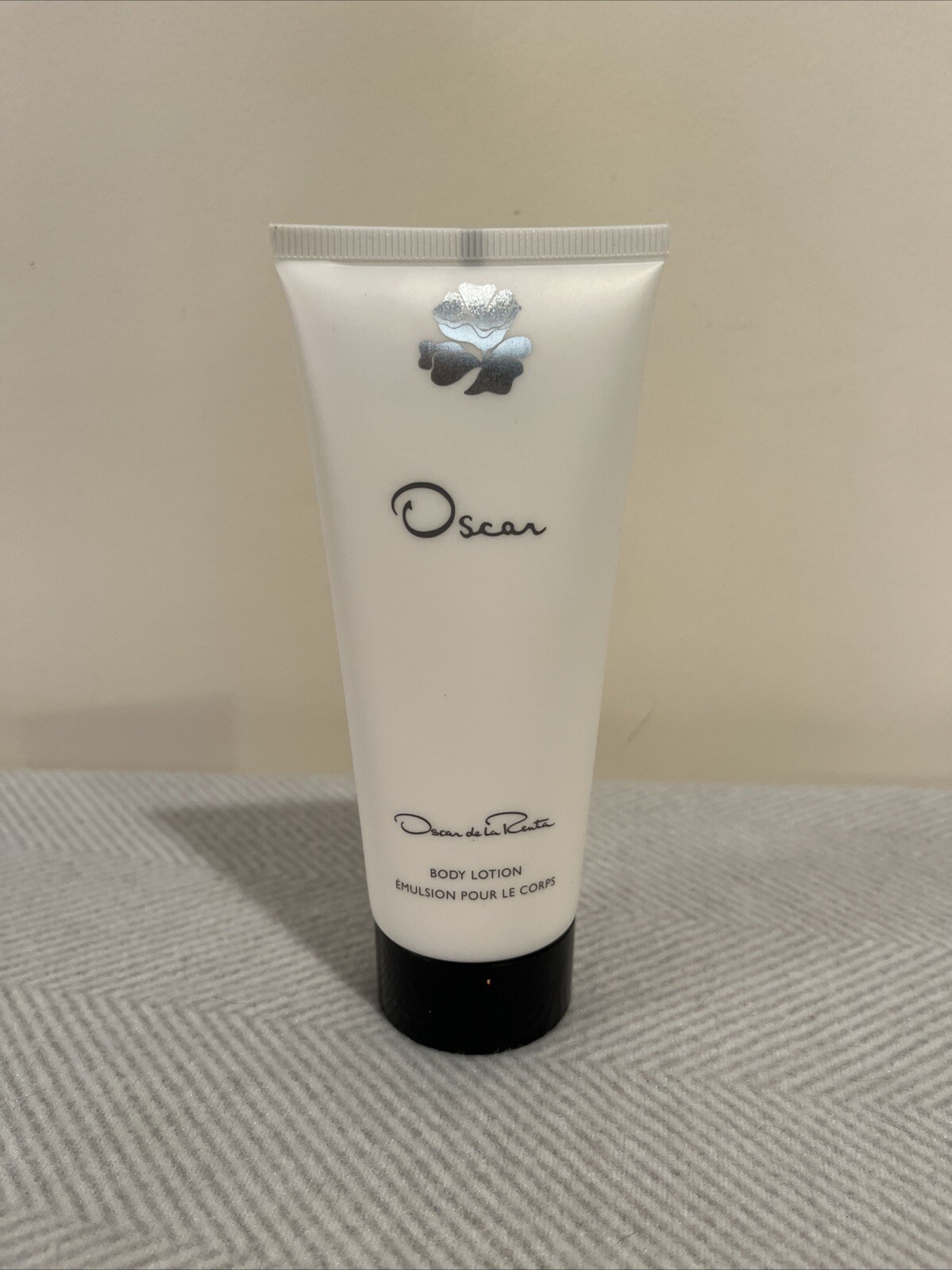 OSCAR by OSCAR DE LA RENTA Women’s Body Lotion 3.4 OZ (100 ML) New & Sealed!!