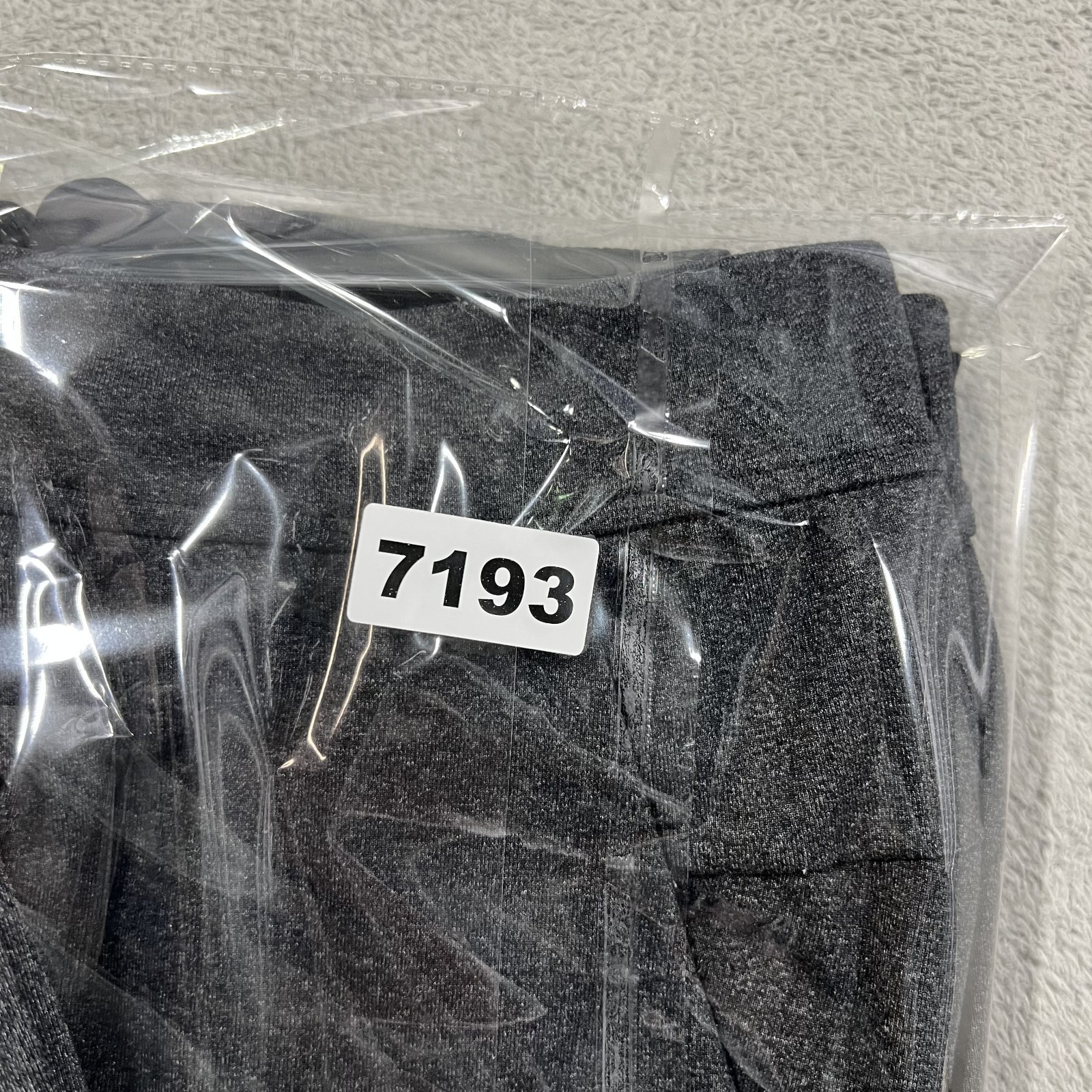 Lululemon Jogger Pants Mens Small Gray Sweats Athletic Performance Stretch