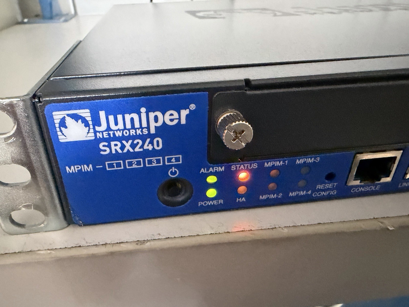 Juniper Networks SRX240H Enterprise OEM Firewall Gateway