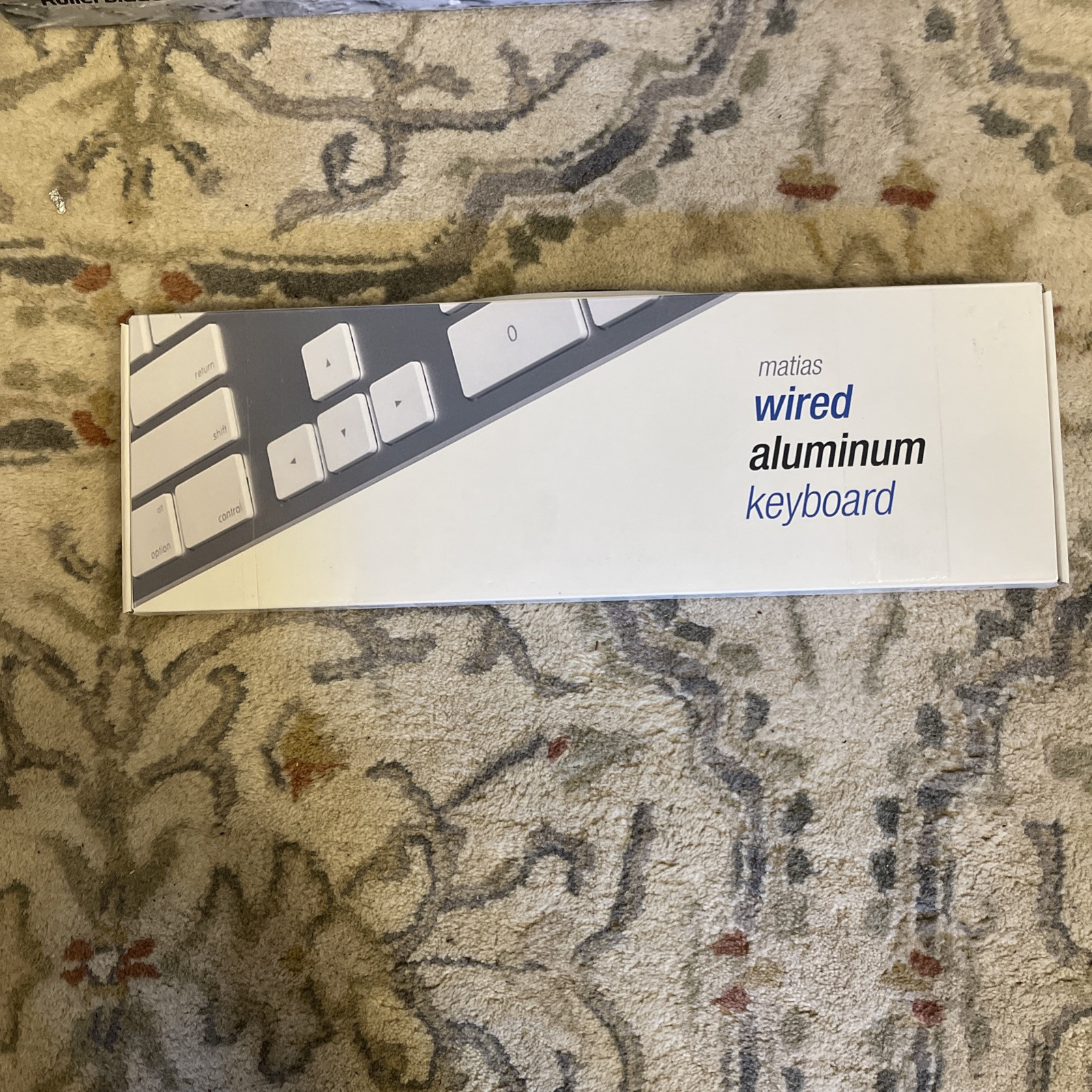 Matias Wired Aluminum Keyboard with Volume Control In White FK318S