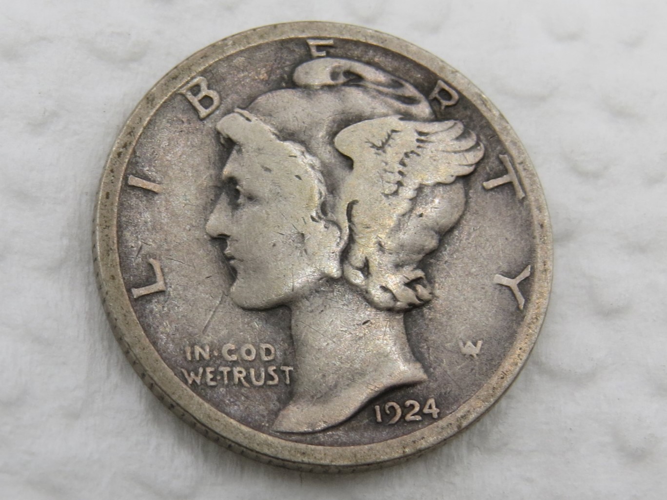 1924 S Mercury Dime - VG+ - 90% Silver 10 Cent US Coin - Lower Mintage