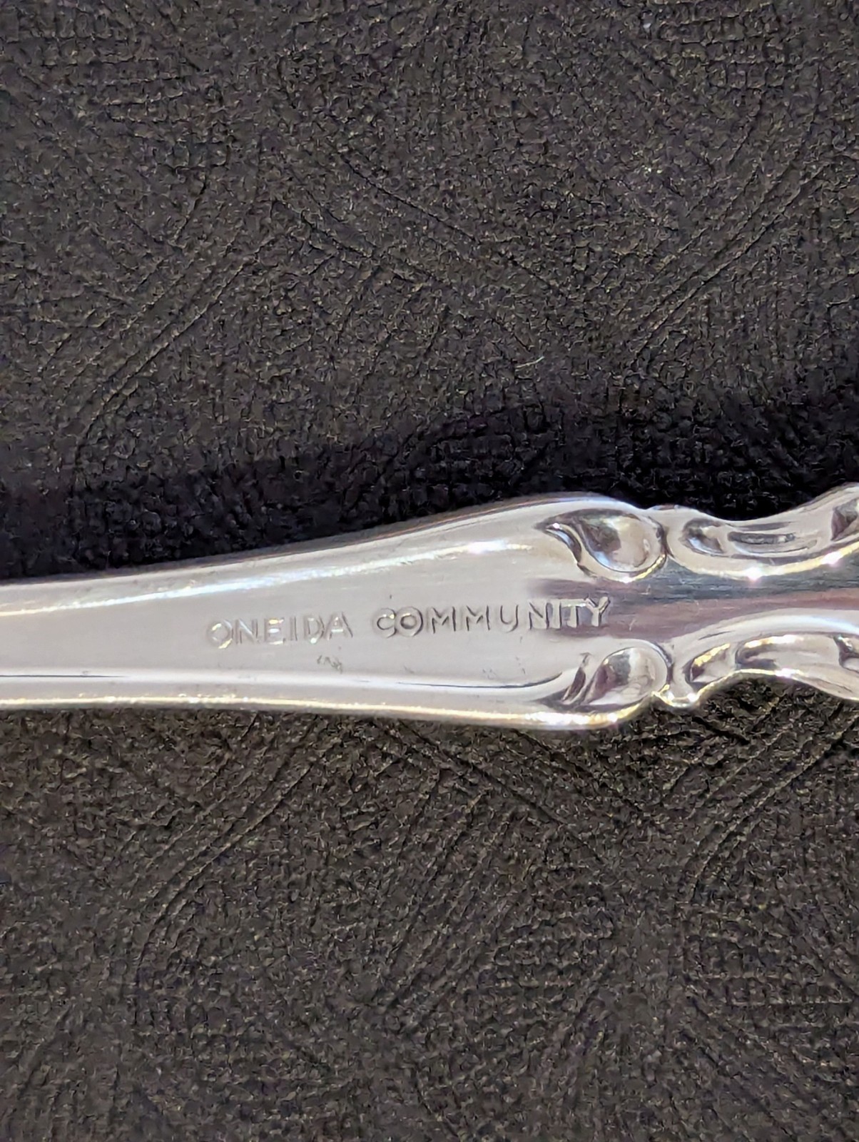 Oneida BEETHOVEN Silverplate Flatware 2 Casserole Serving Spoons Betty Crocker