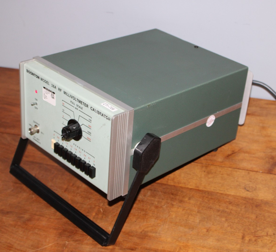 Boonton 26A RF Millivoltmeter Calibrator (POWERS ON - NO KNOWN ISSUES)