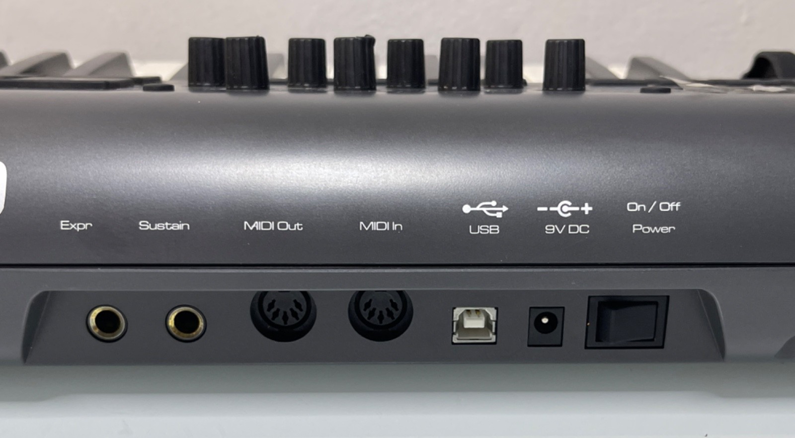 M-AUDIO AXIOM 25 USB MIDI Keyboard Controller - BARELY USED
