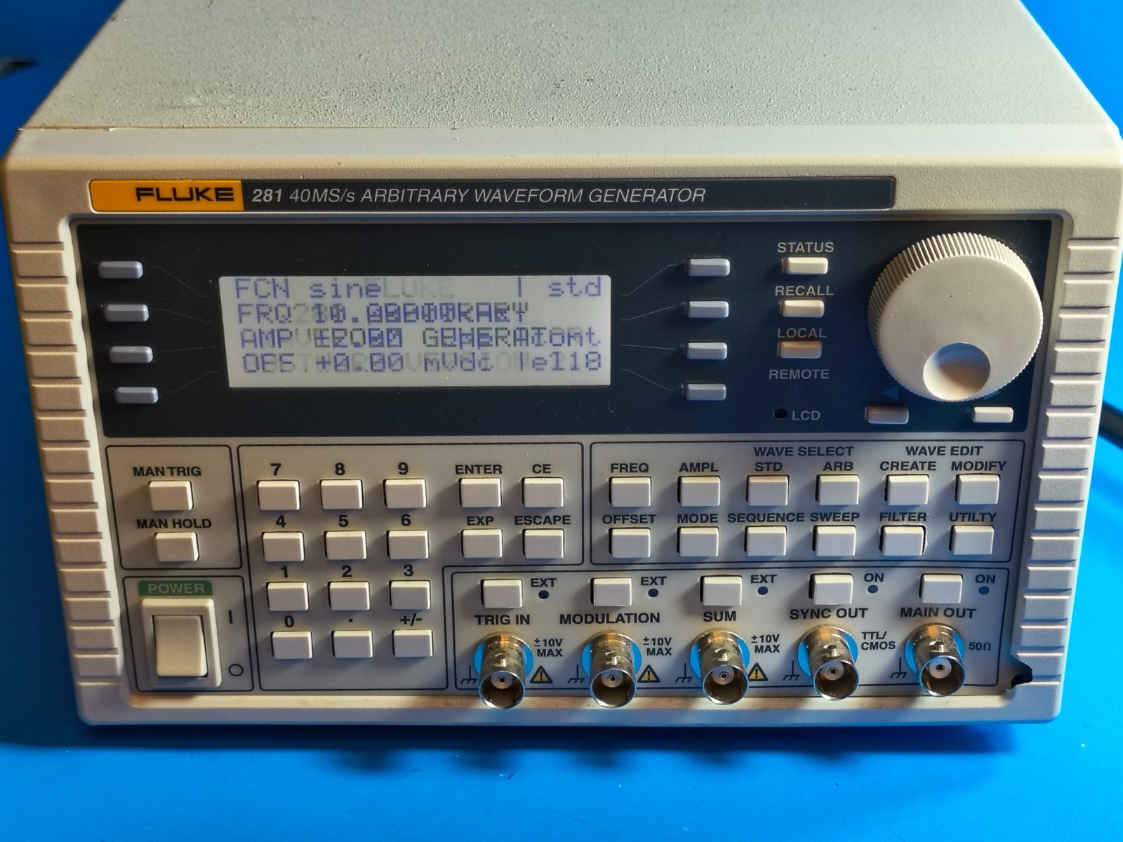Fluke 281 40MS/s Arbitrary Waveform Generator