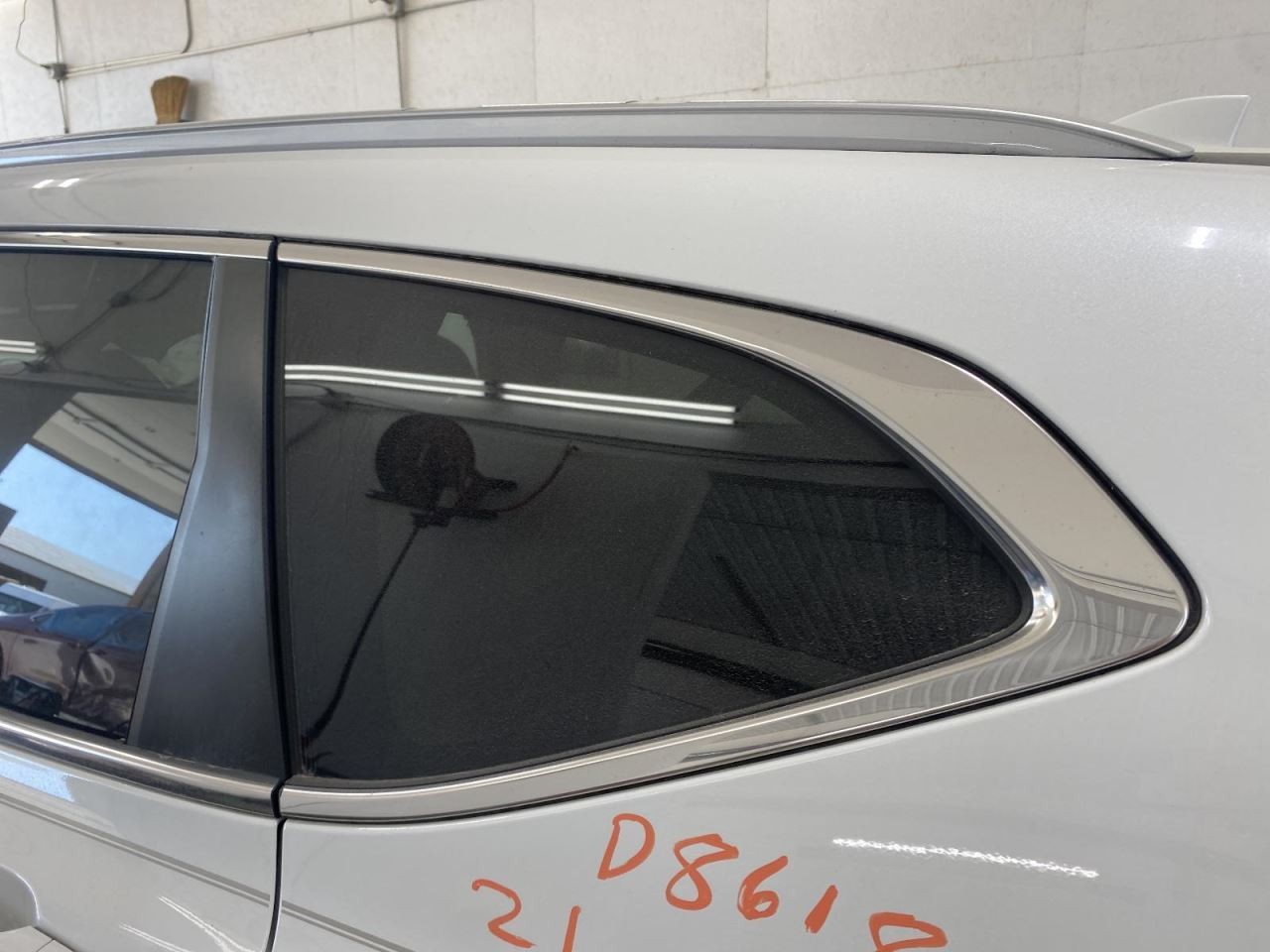 Air Shutter Lower Fits 20-22 CR-V 1020167