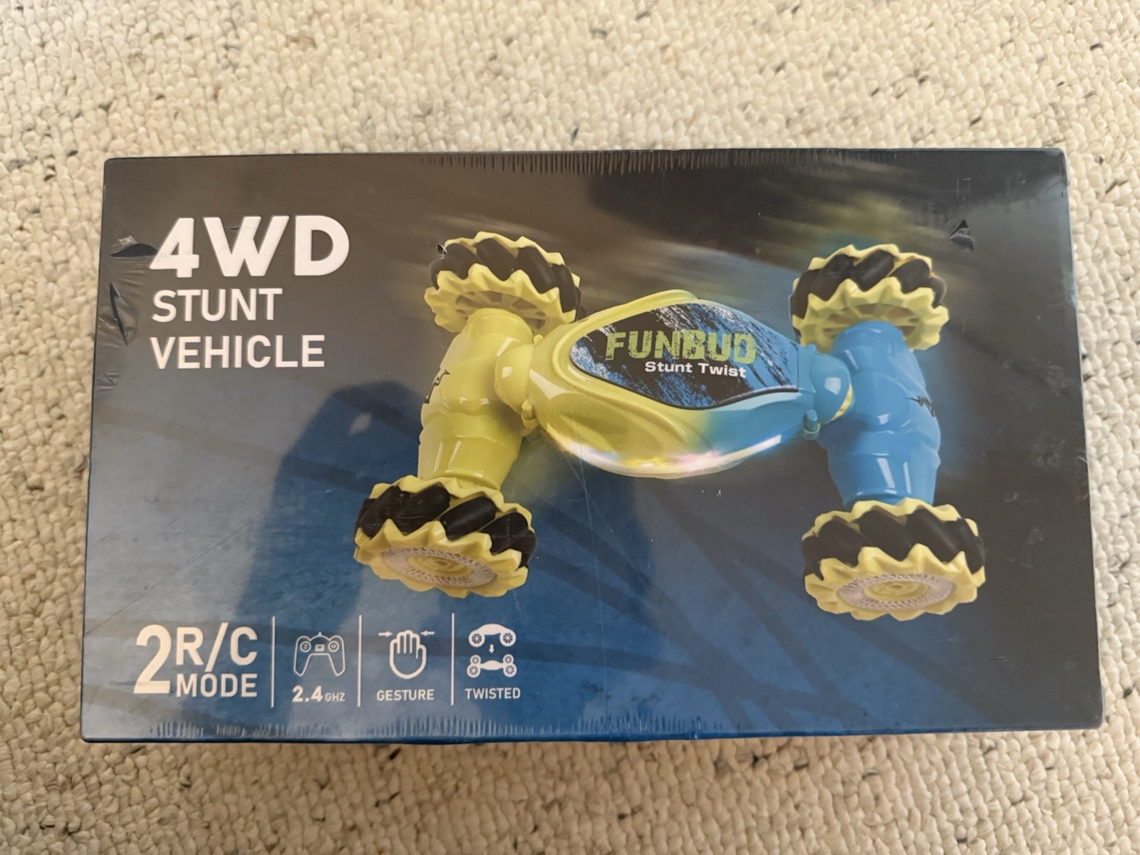 FUNBUD Gesture Sensing RC 4WD NEW Stunt Vehicle Car Toy