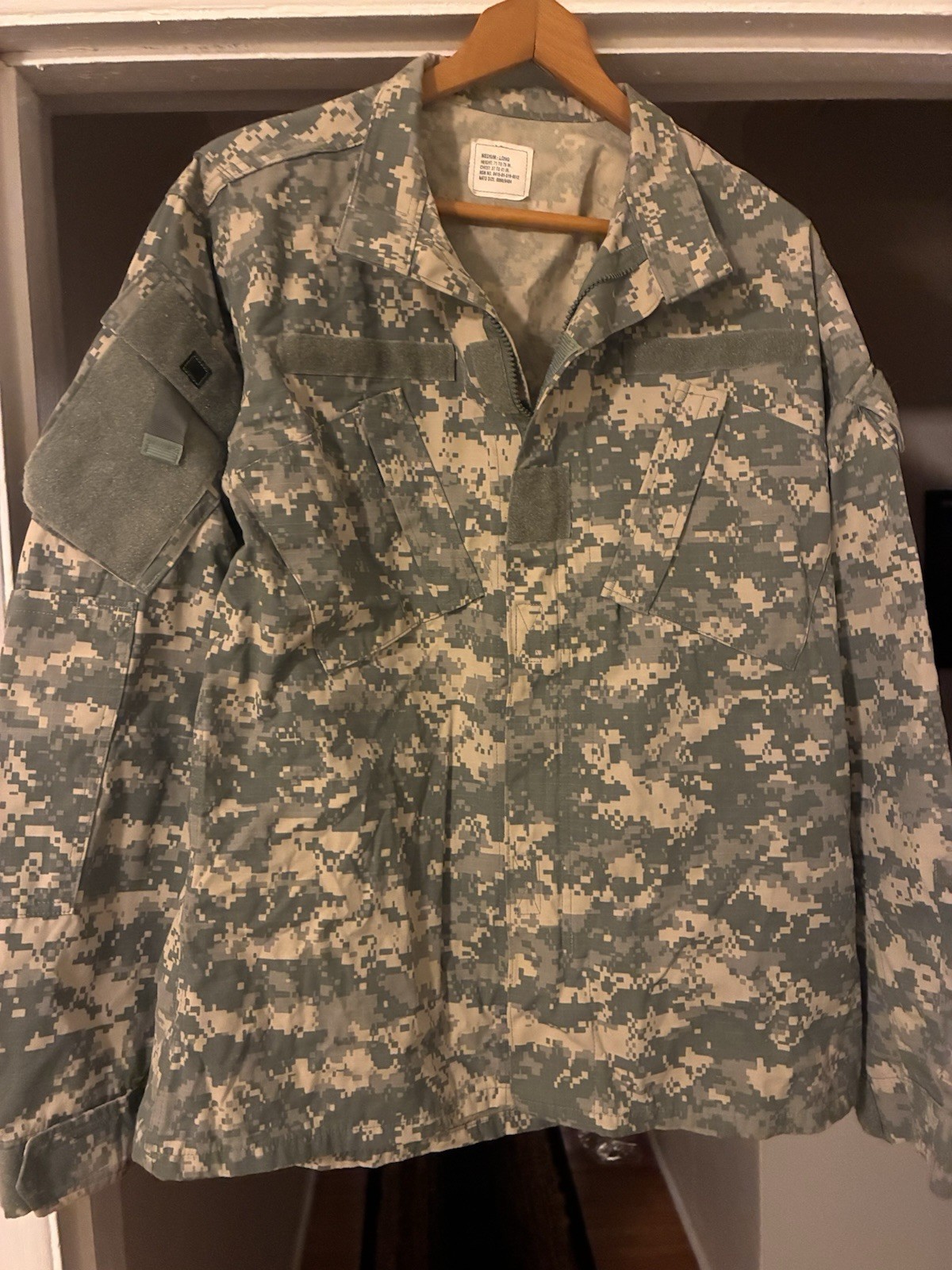 army combat uniform size small jacket