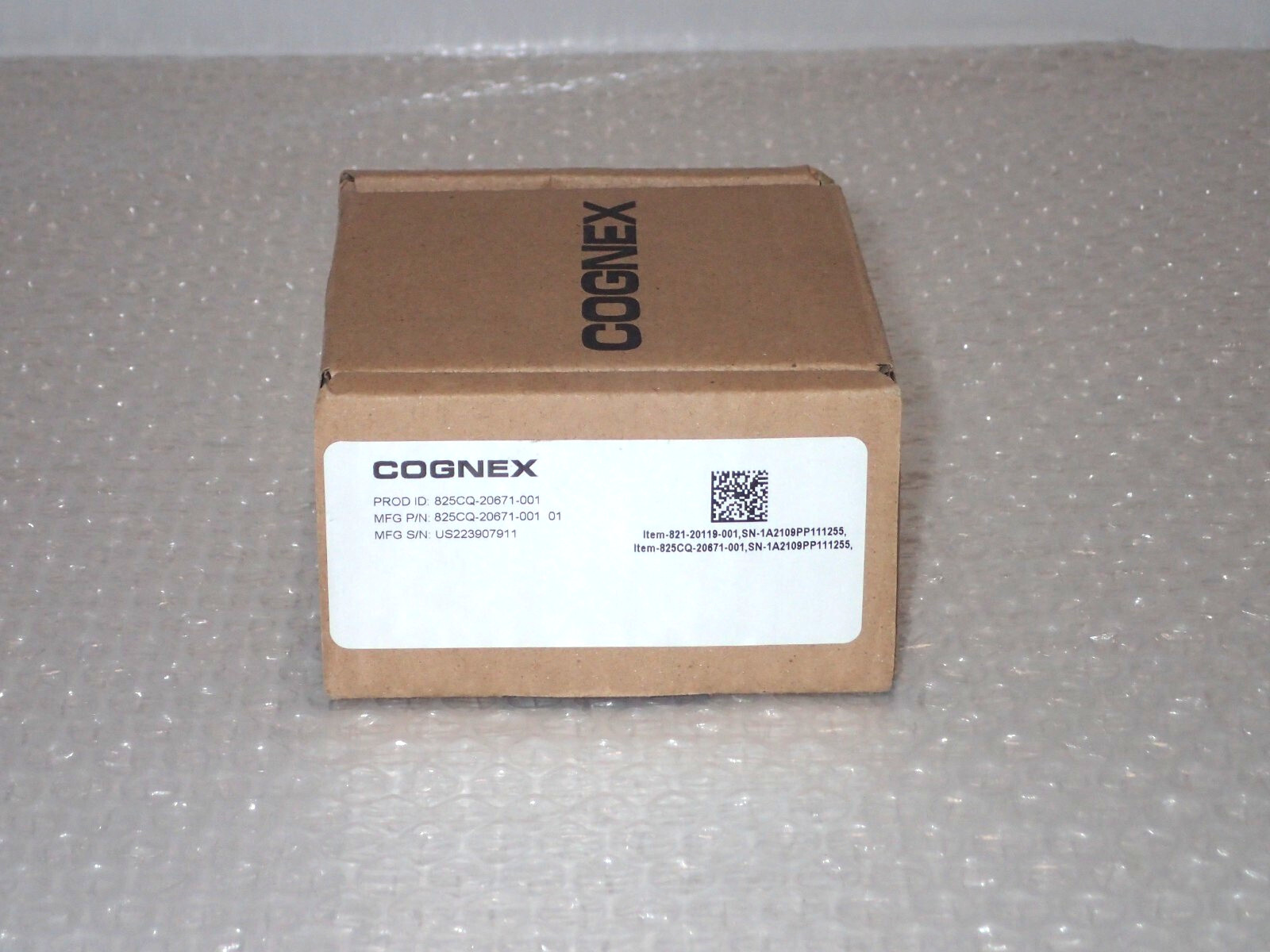 NEW IN BOX Cognex DM260L-325C-00658 , 825CQ-20871-001 01
