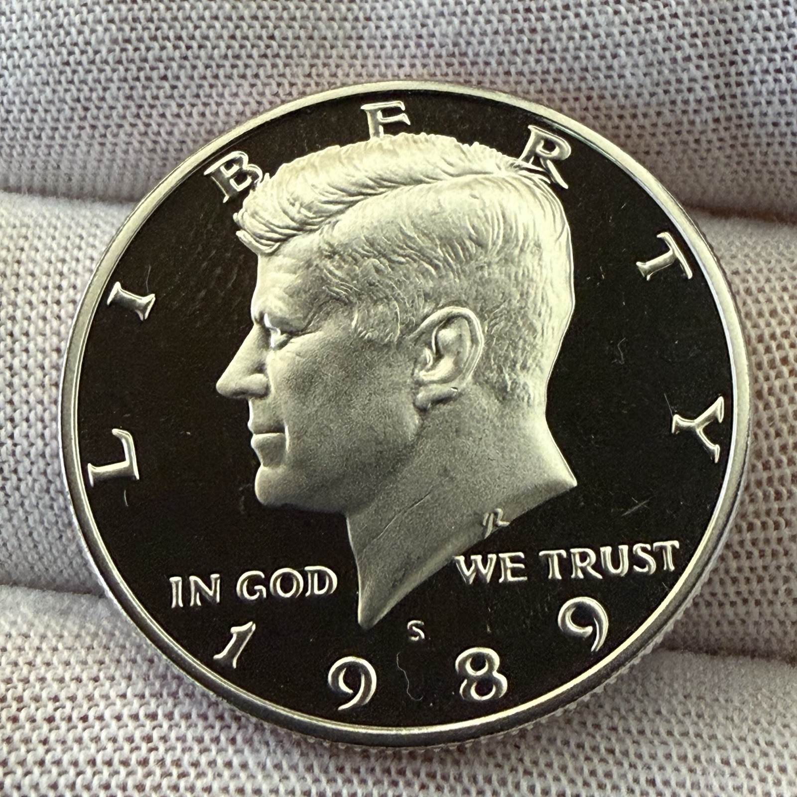 1989-S Kennedy Half Deep Cameo Proof receive coin pictured see description #5426