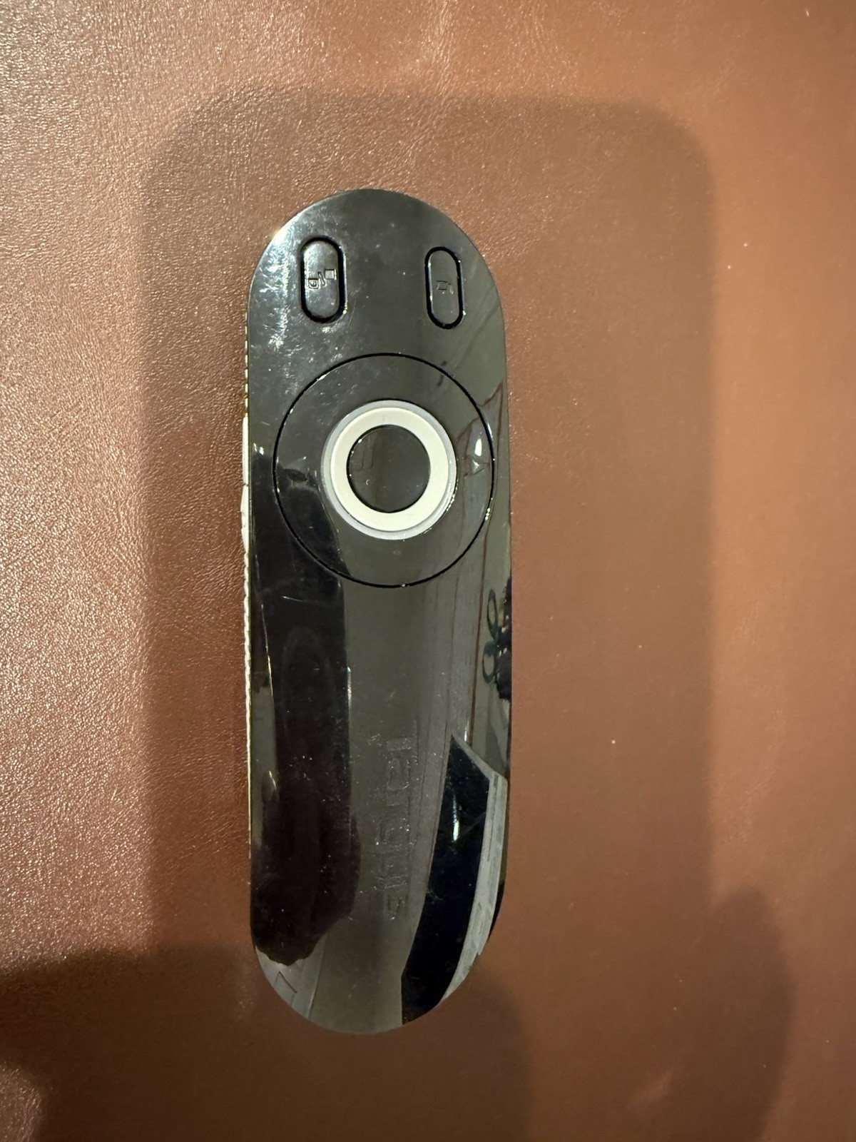 Targus AMP09US Wireless Presenter Laser Pointer with USB Dongle Receiver