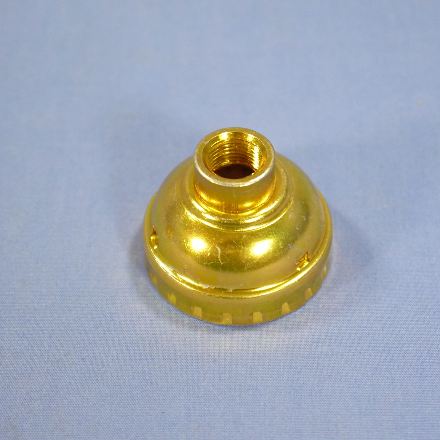 Leviton 7132 Deep Metal Lamp Holder Light Socket 1/8 IPS Cap w/Bushing Bulk 2pcs