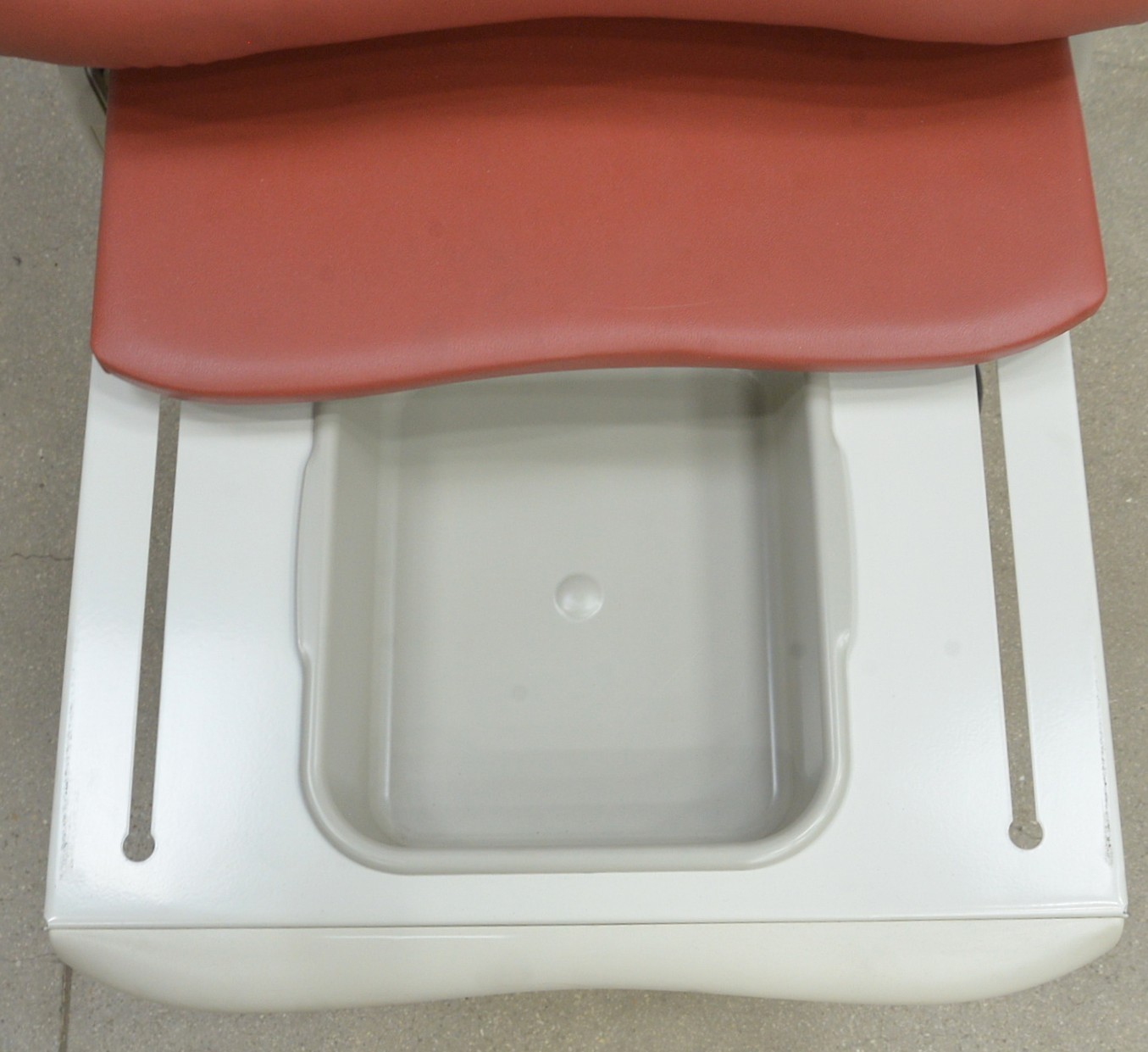 Midmark Ritter 625 Barrier Free Power Exam Table